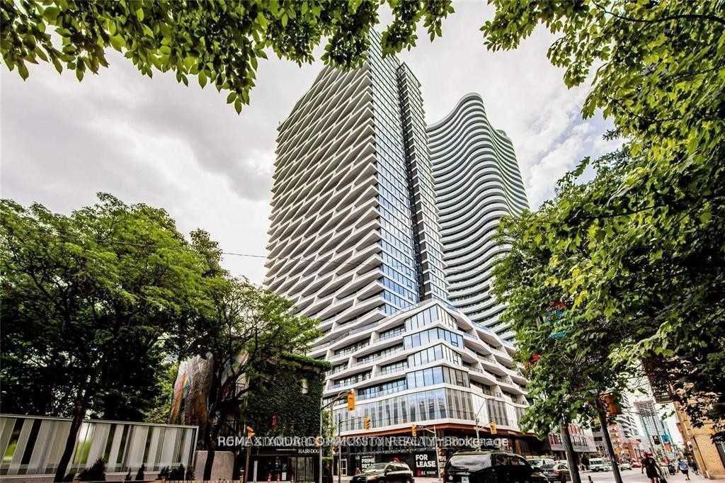 85 Wood Street 4302, Toronto, ON M4Y 0E8