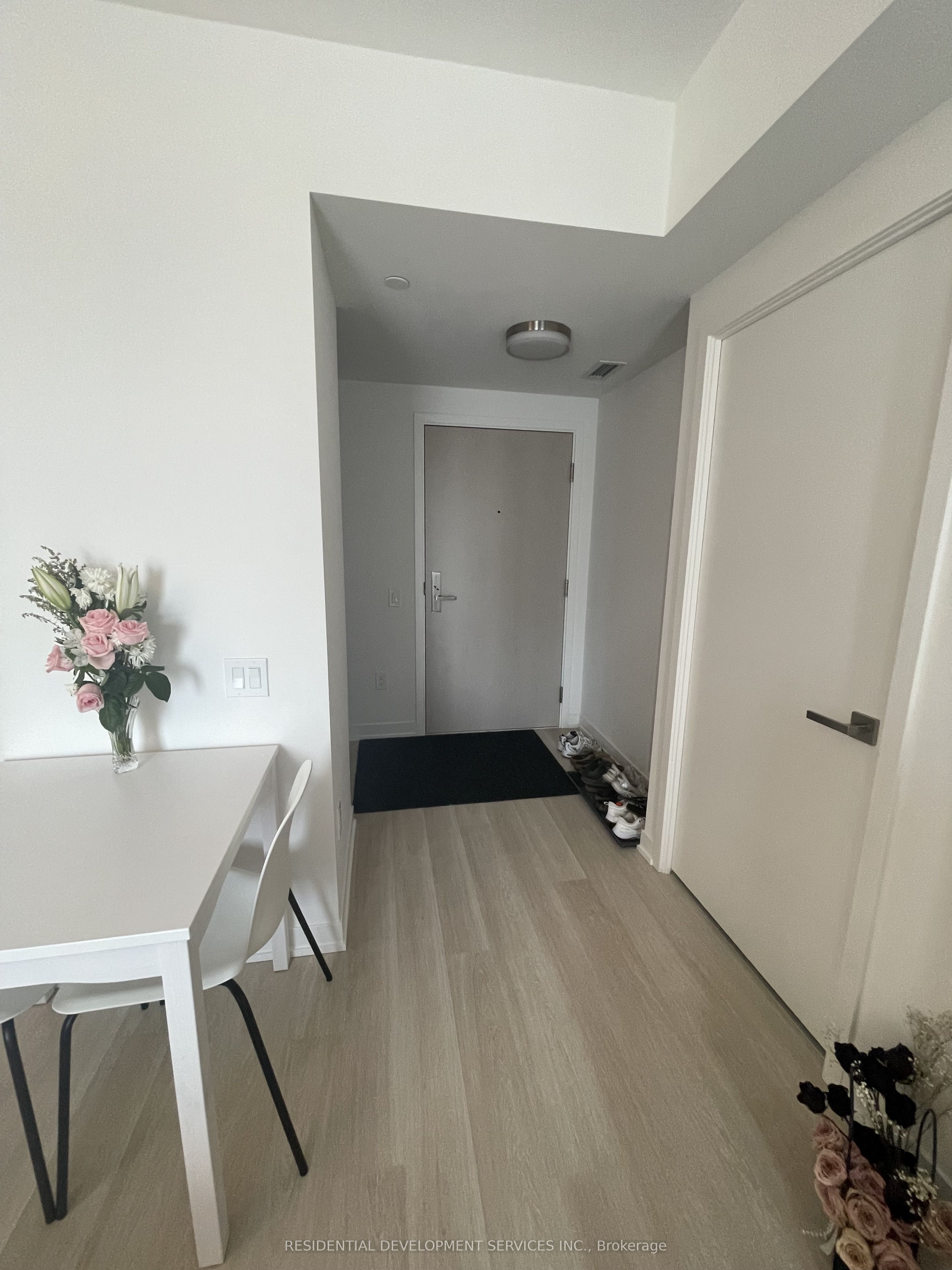 500 Wilson Avenue 627, Toronto, ON M3H 0E5 photo 2