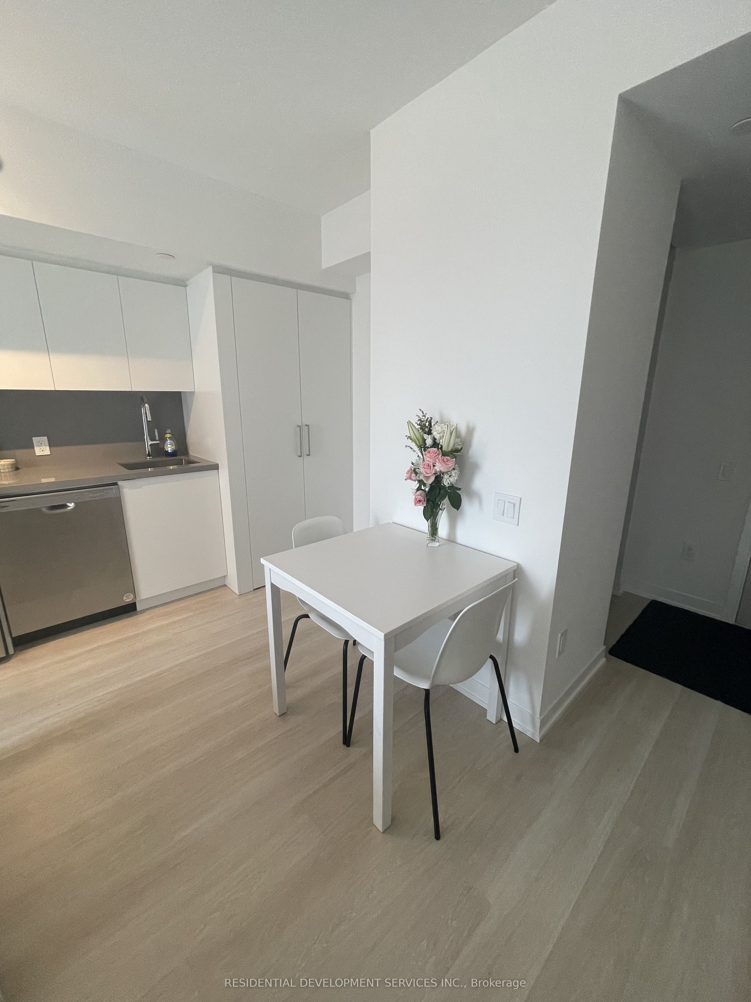500 Wilson Avenue 627, Toronto, ON M3H 0E5 photo 5