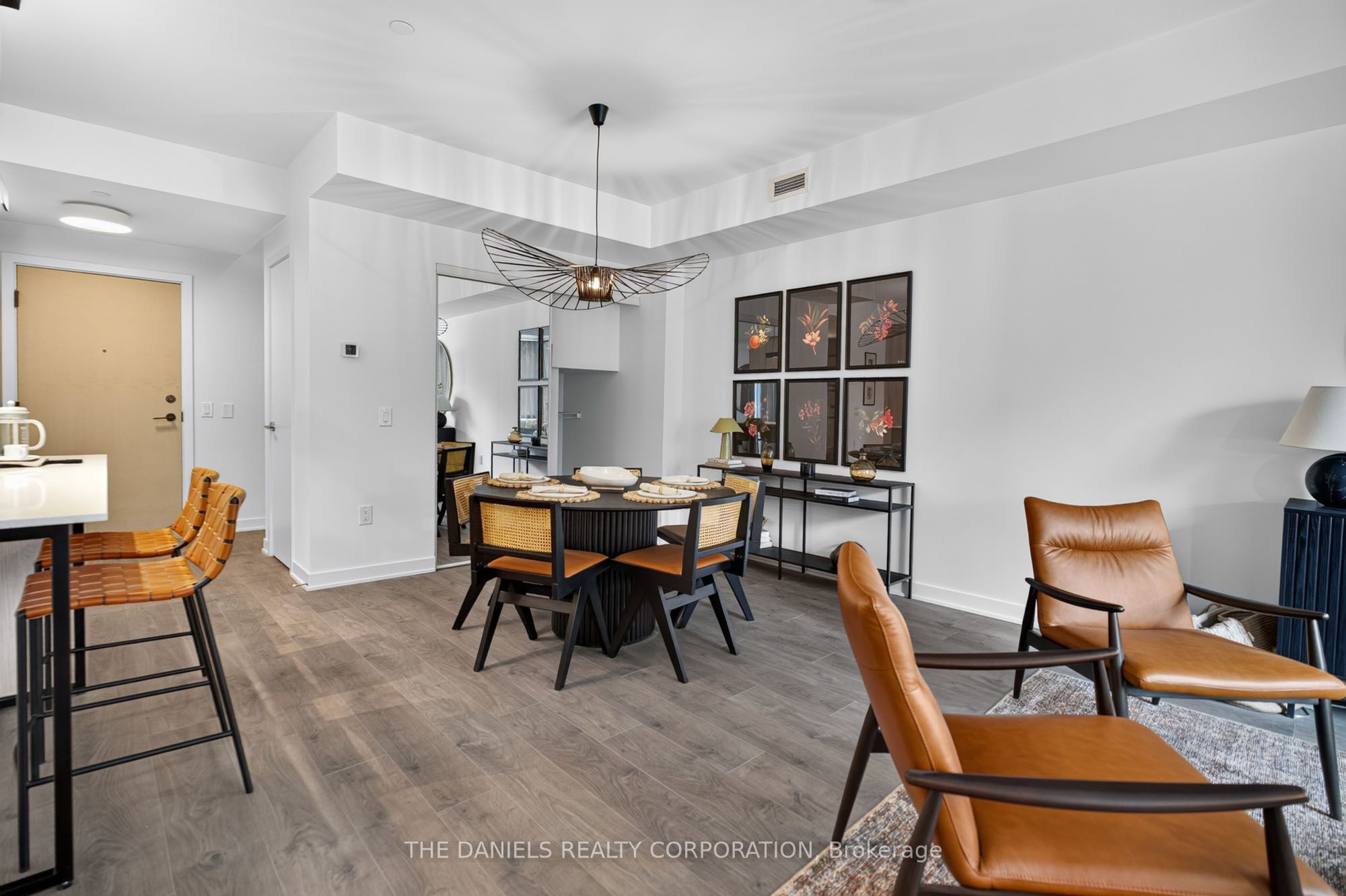10 Oak Street 106, Toronto, ON M5A 0Y7 photo 2