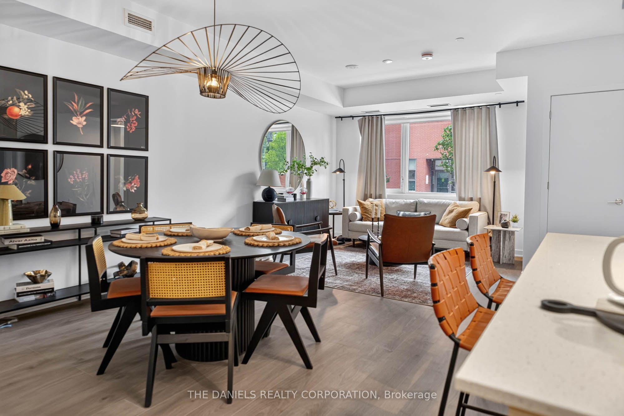 10 Oak Street 106, Toronto, ON M5A 0Y7 photo 3