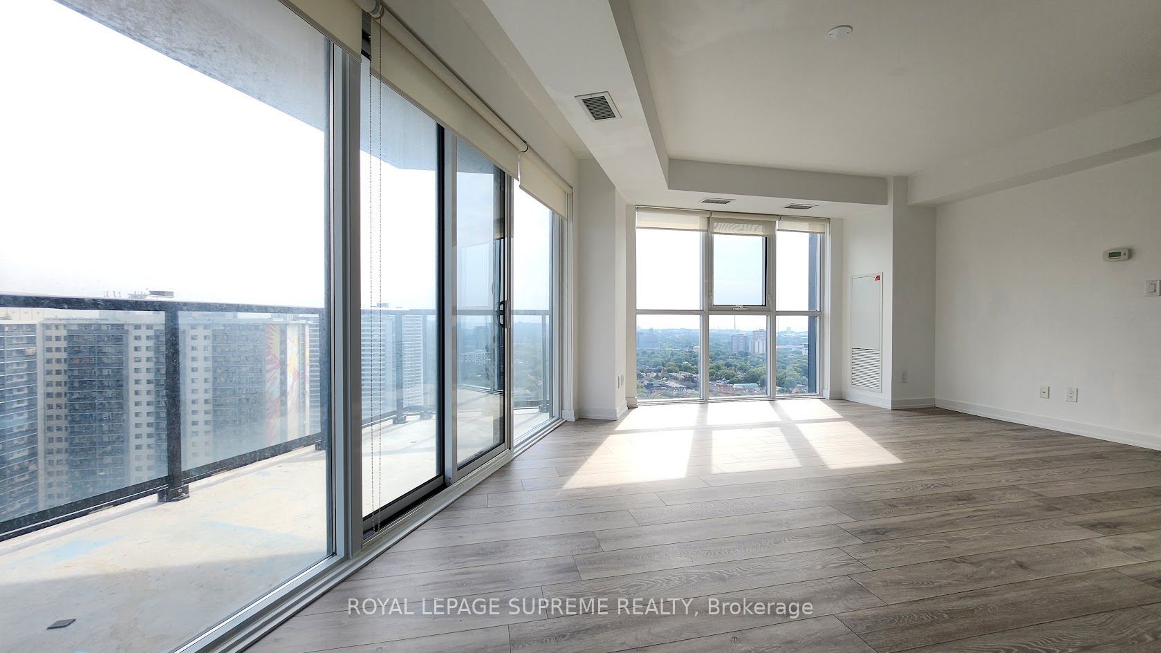 159 Wellesley Street E 2603, Toronto, ON M4Y 0H5 photo 2