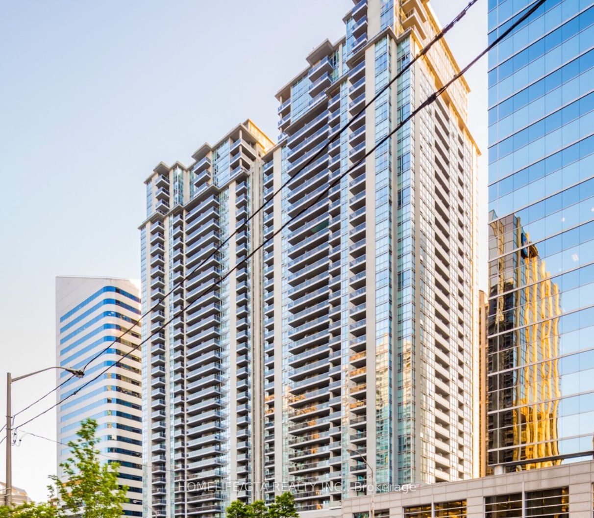 4968 Yonge Street 2802, Toronto, ON M2N 5N7