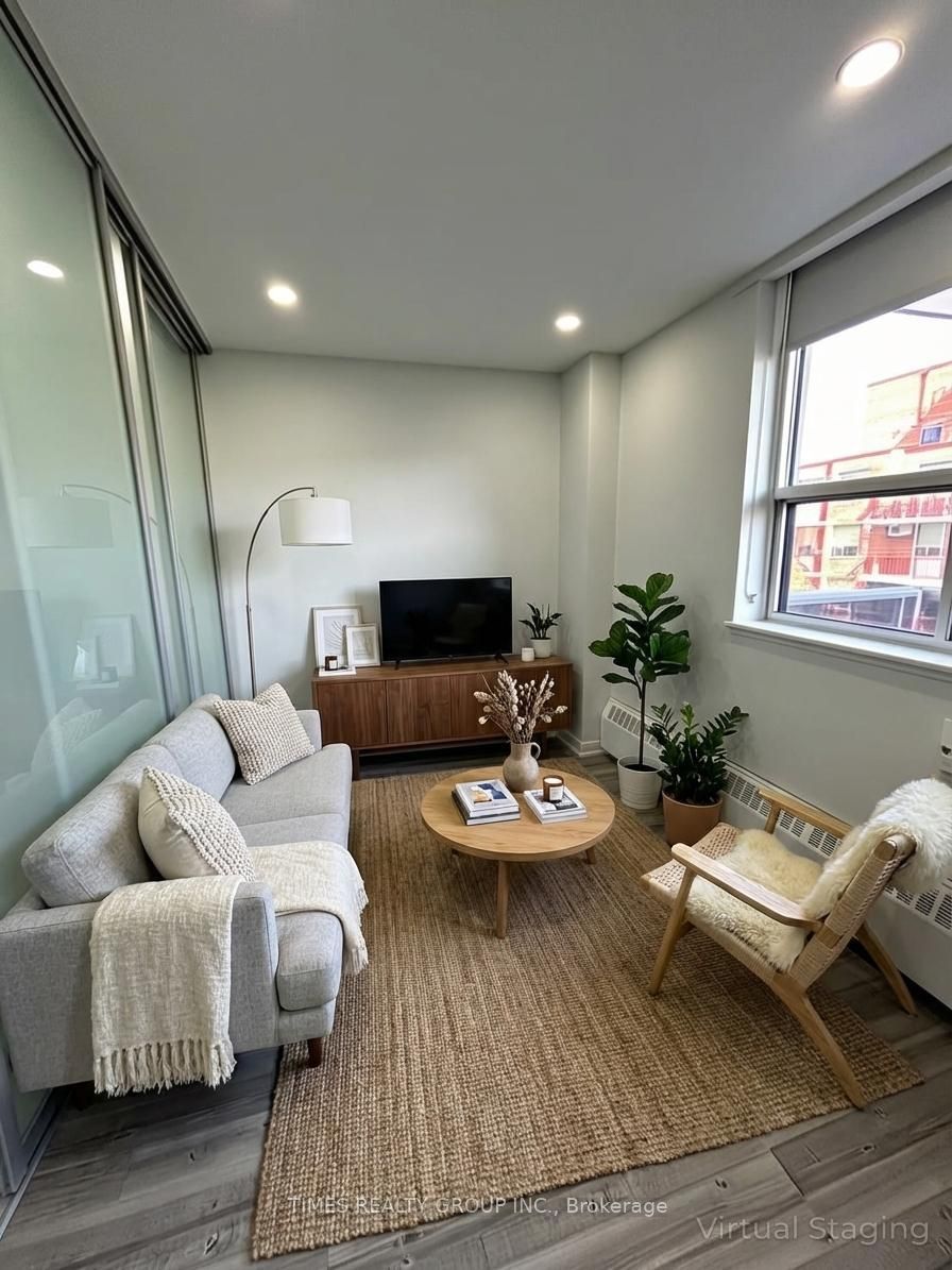15 Walmer Road 503, Toronto, ON M5R 2X1 photo 3