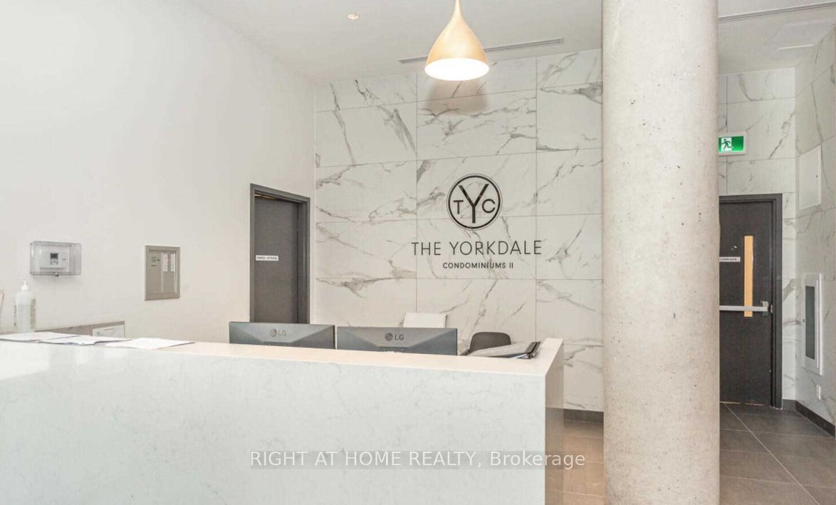120 Varna Drive 525, Toronto, ON M6A 0B3 photo 2