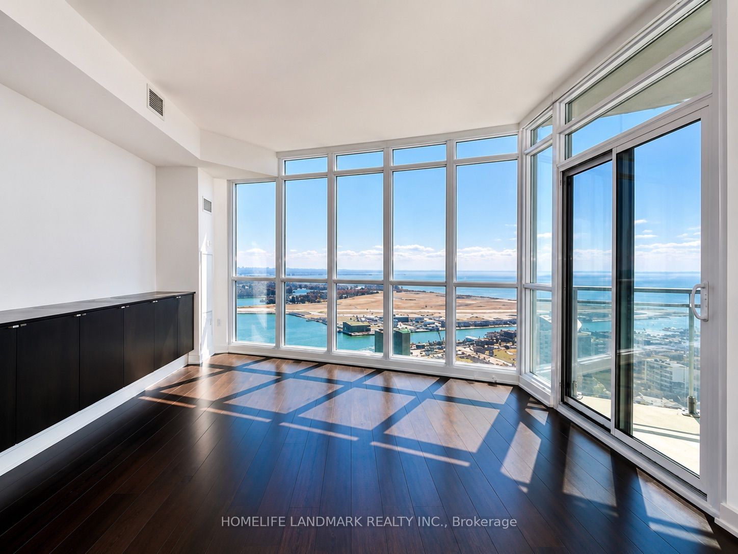 21 Iceboat Terrace 3609, Toronto, ON M5V 4A9 photo 3