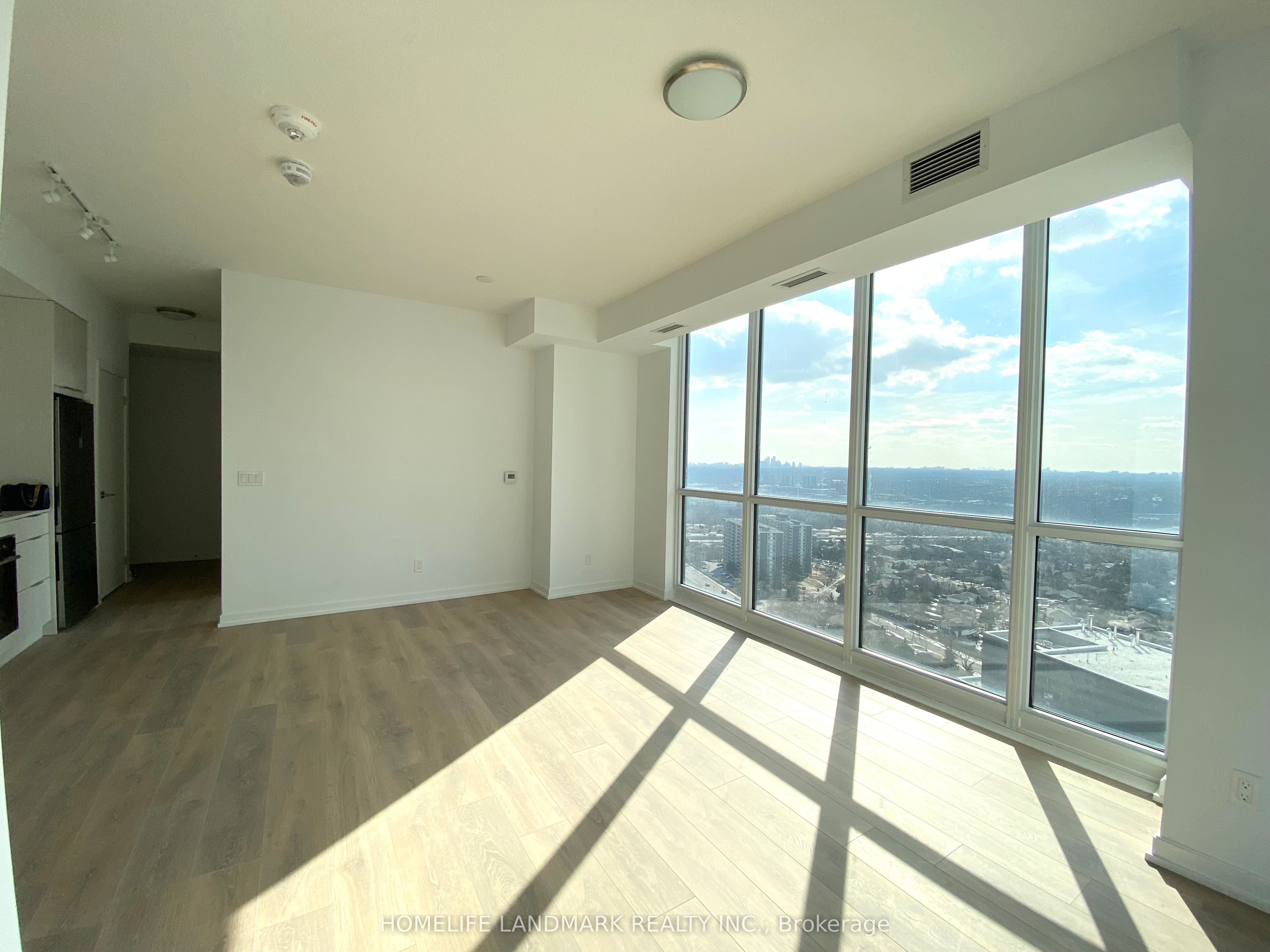 32 Forest Manor Road 2202, Toronto, ON M2J 1M5 photo 2