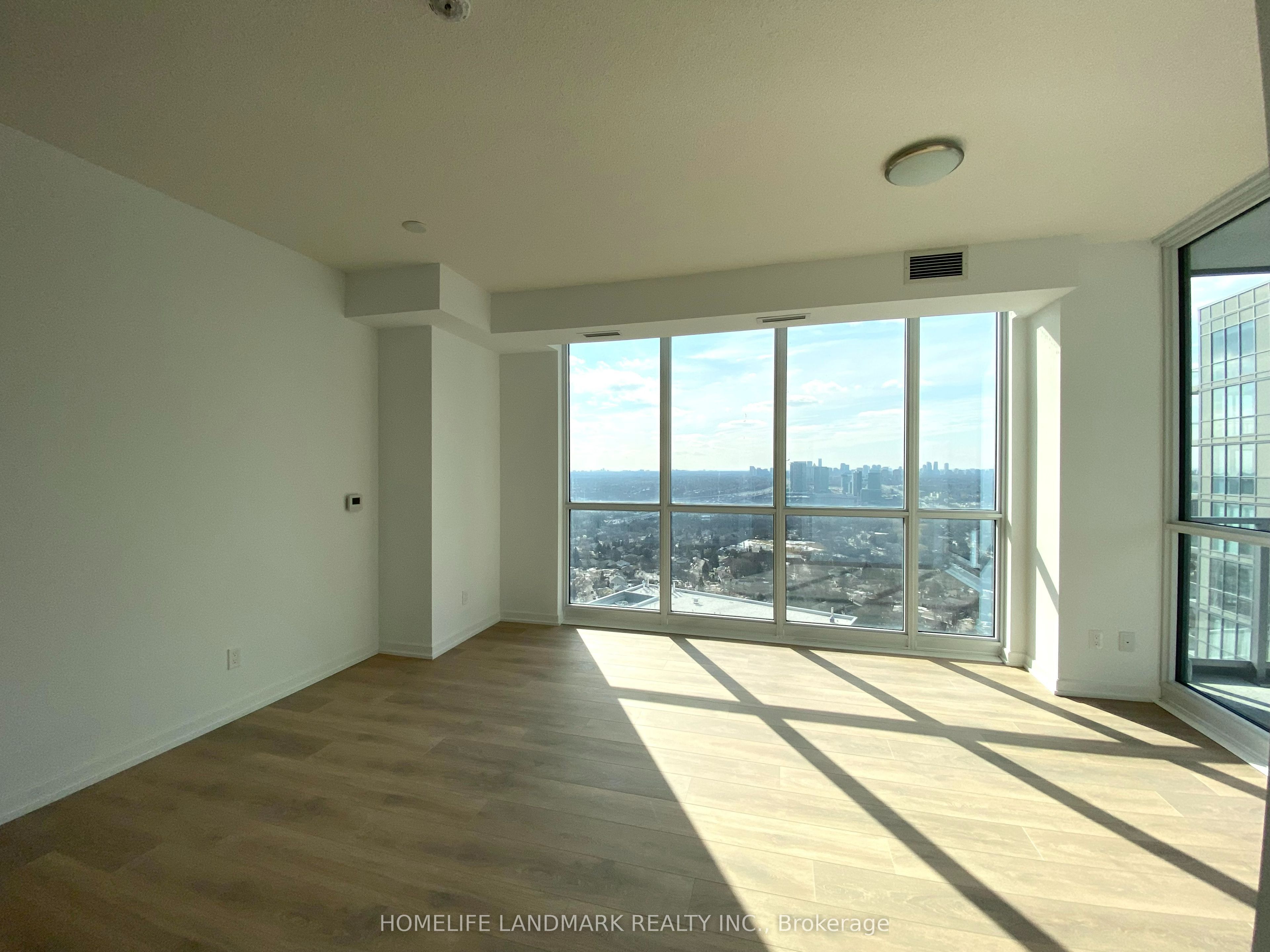 32 Forest Manor Road 2202, Toronto, ON M2J 1M5 photo 5