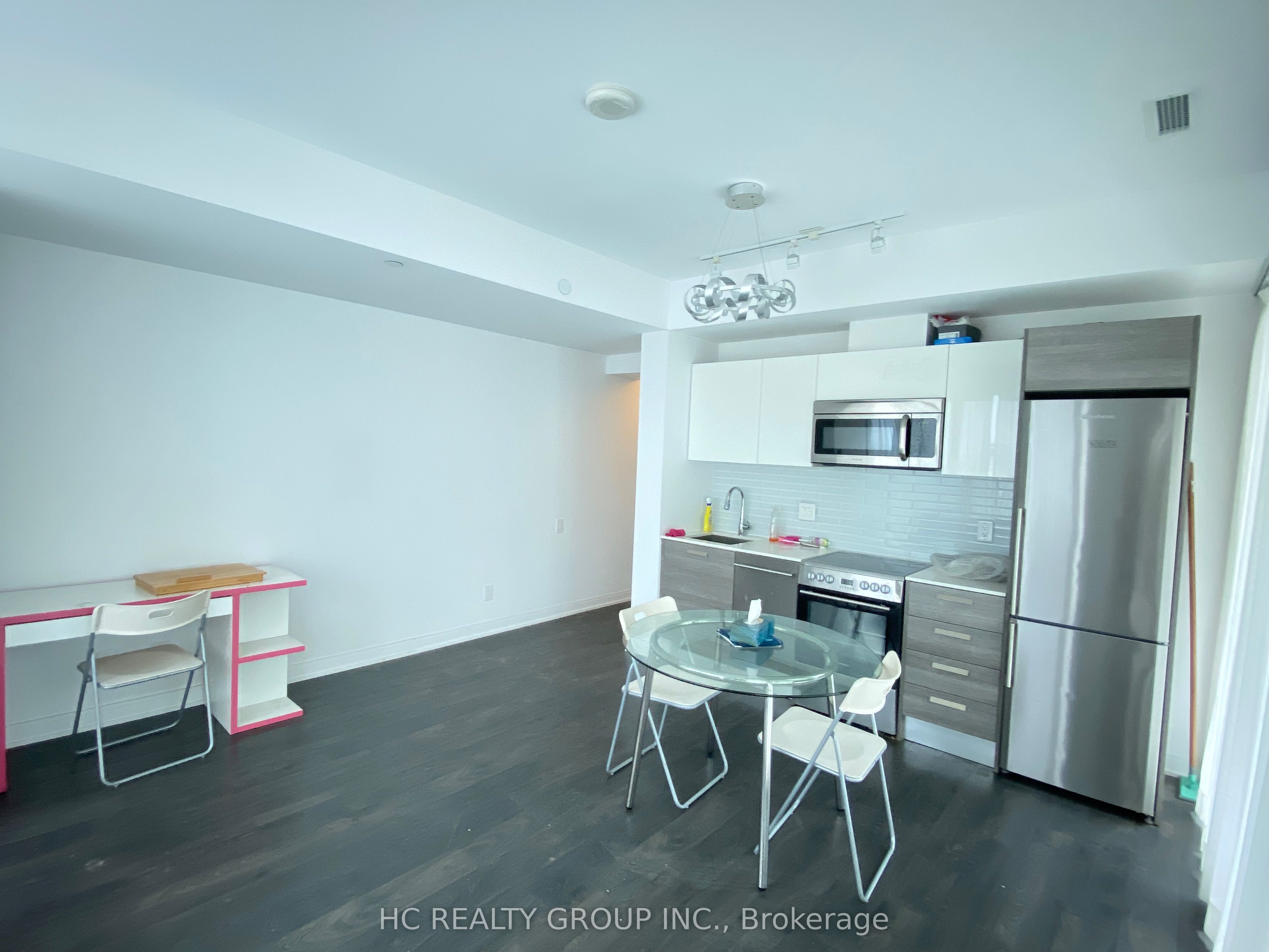 42 Charles Street E 3007, Toronto, ON M4Y 1T4 photo 3