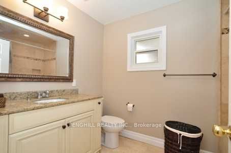 60 WIGMORE Drive, Toronto, ON M4A 2E7 photo 2