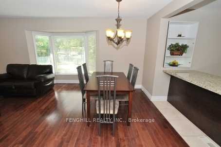 60 WIGMORE Drive, Toronto, ON M4A 2E7 photo 5