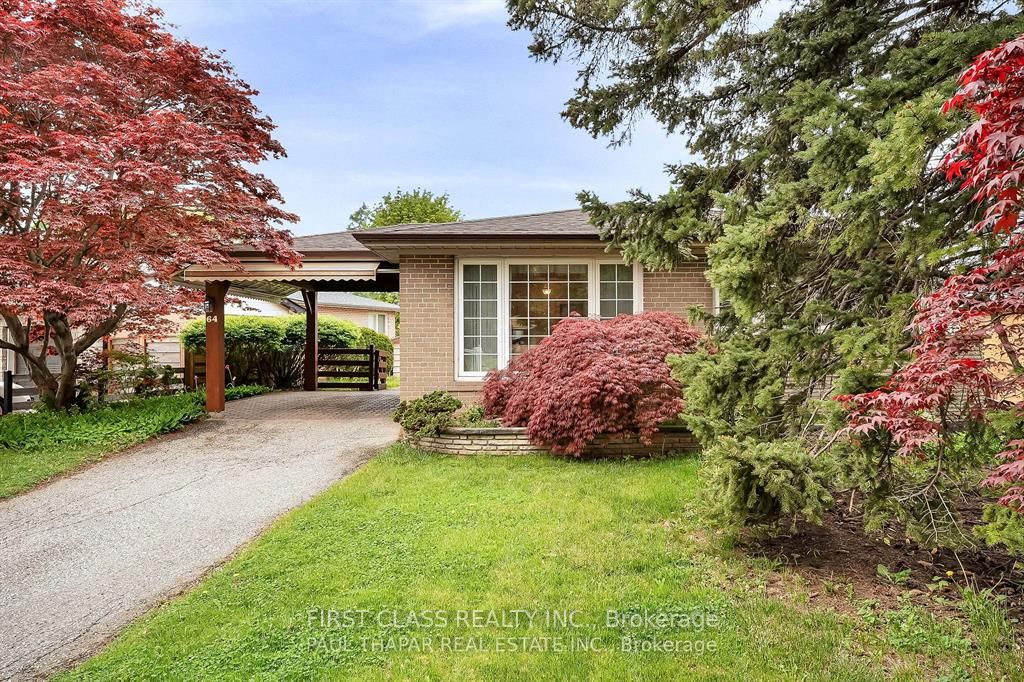 64 Grove Park Crescent, Toronto, ON M2J 2C8