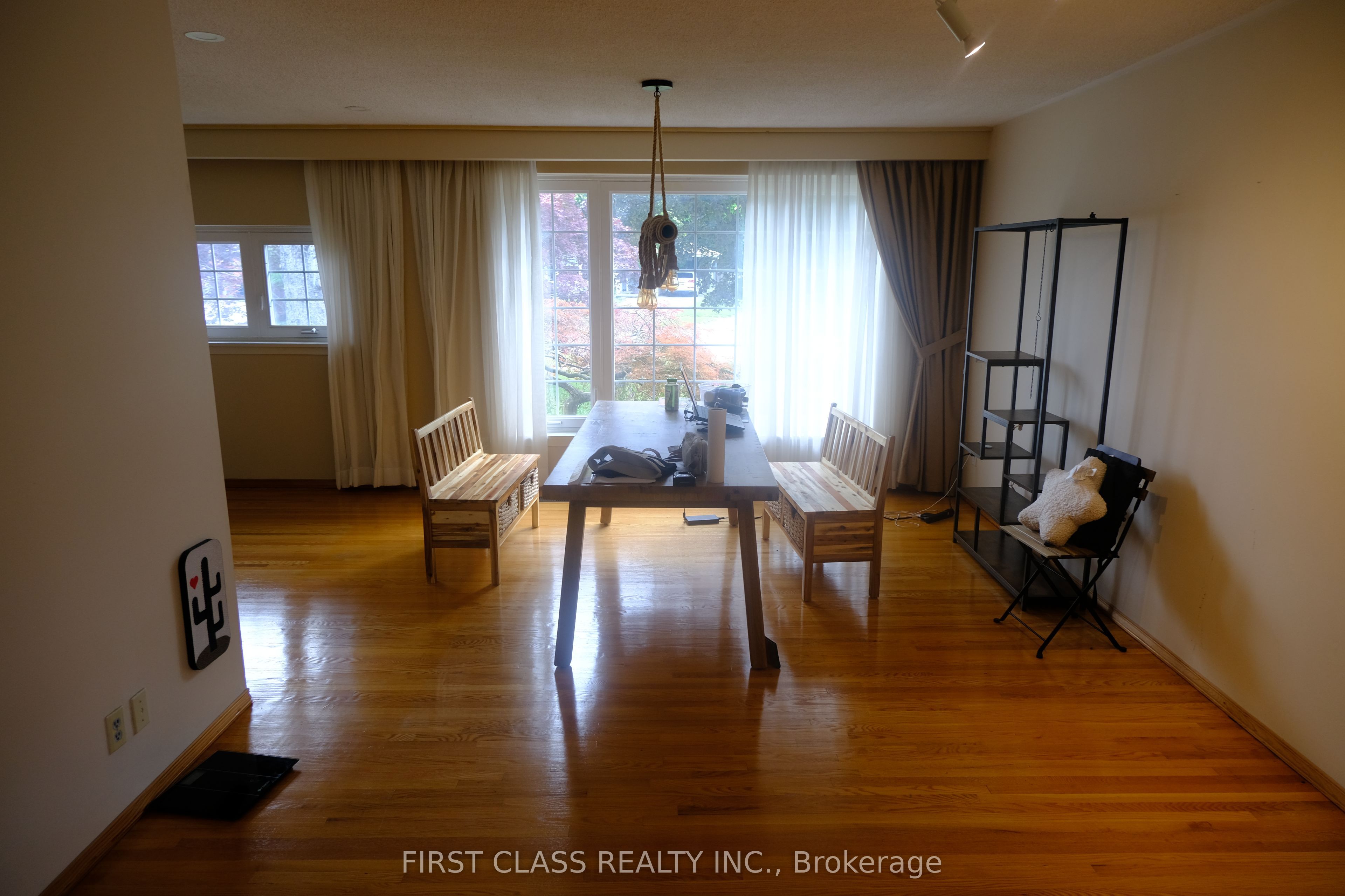 64 Grove Park Crescent, Toronto, ON M2J 2C8 photo 2