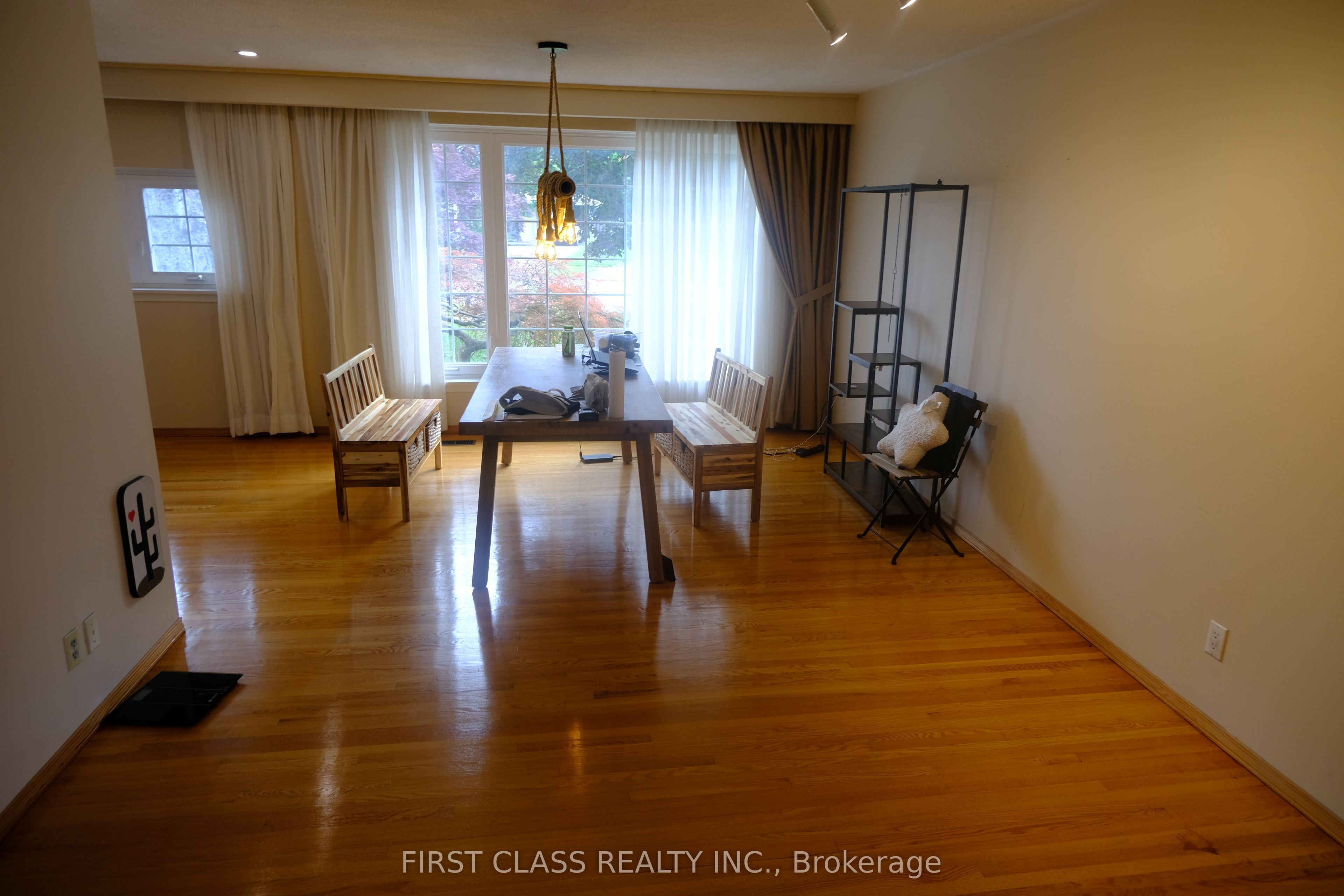 64 Grove Park Crescent, Toronto, ON M2J 2C8 photo 4