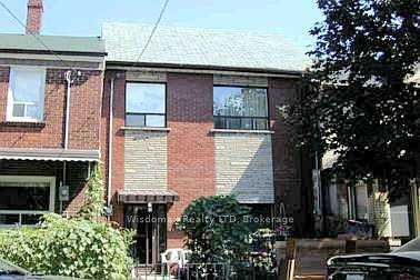 139 Lippincott Street MAINFLOOR, Toronto, ON M5S 2P3