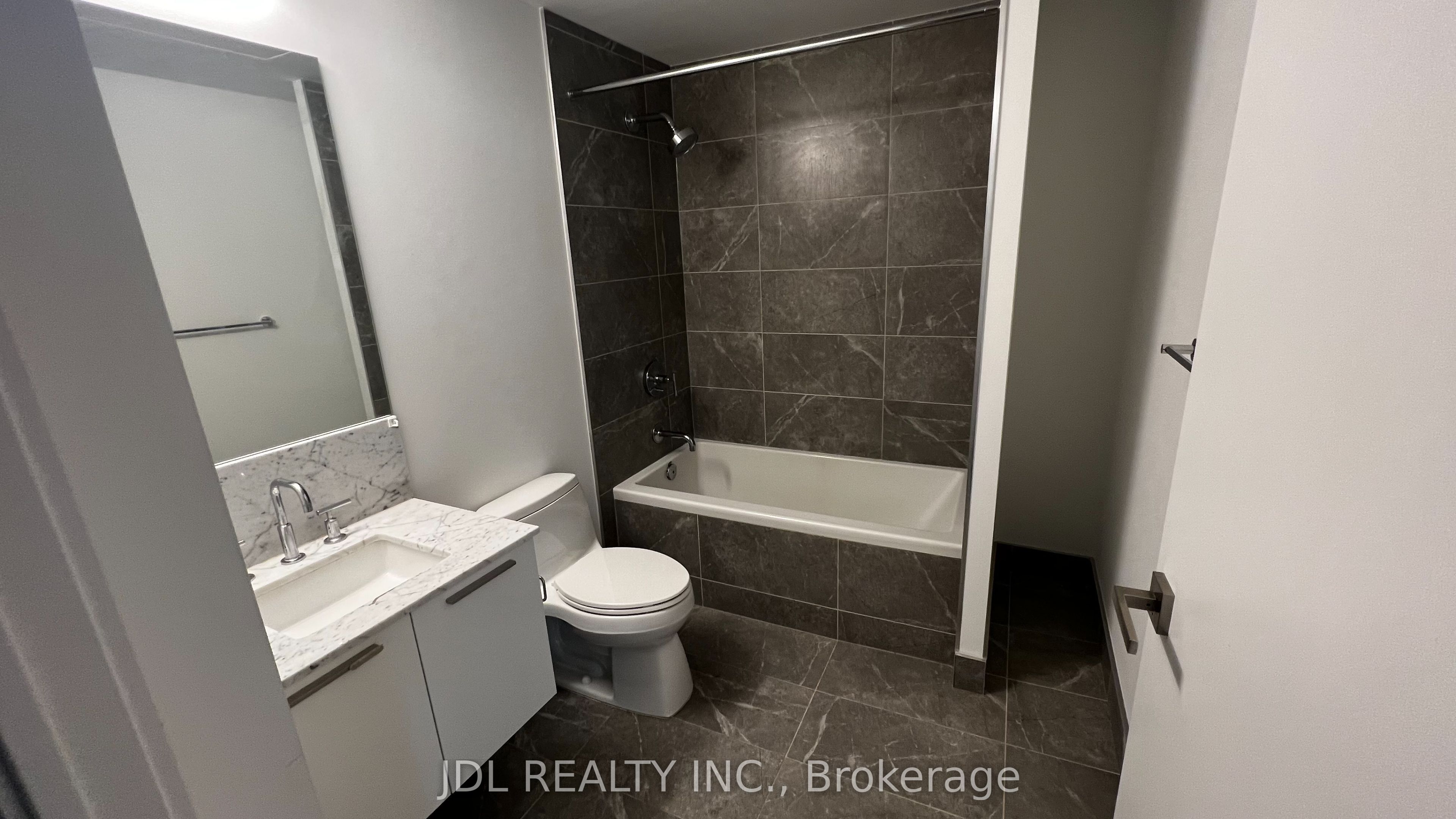 3 Gloucester Street 2003, Toronto, ON M4Y 0C6 photo 4