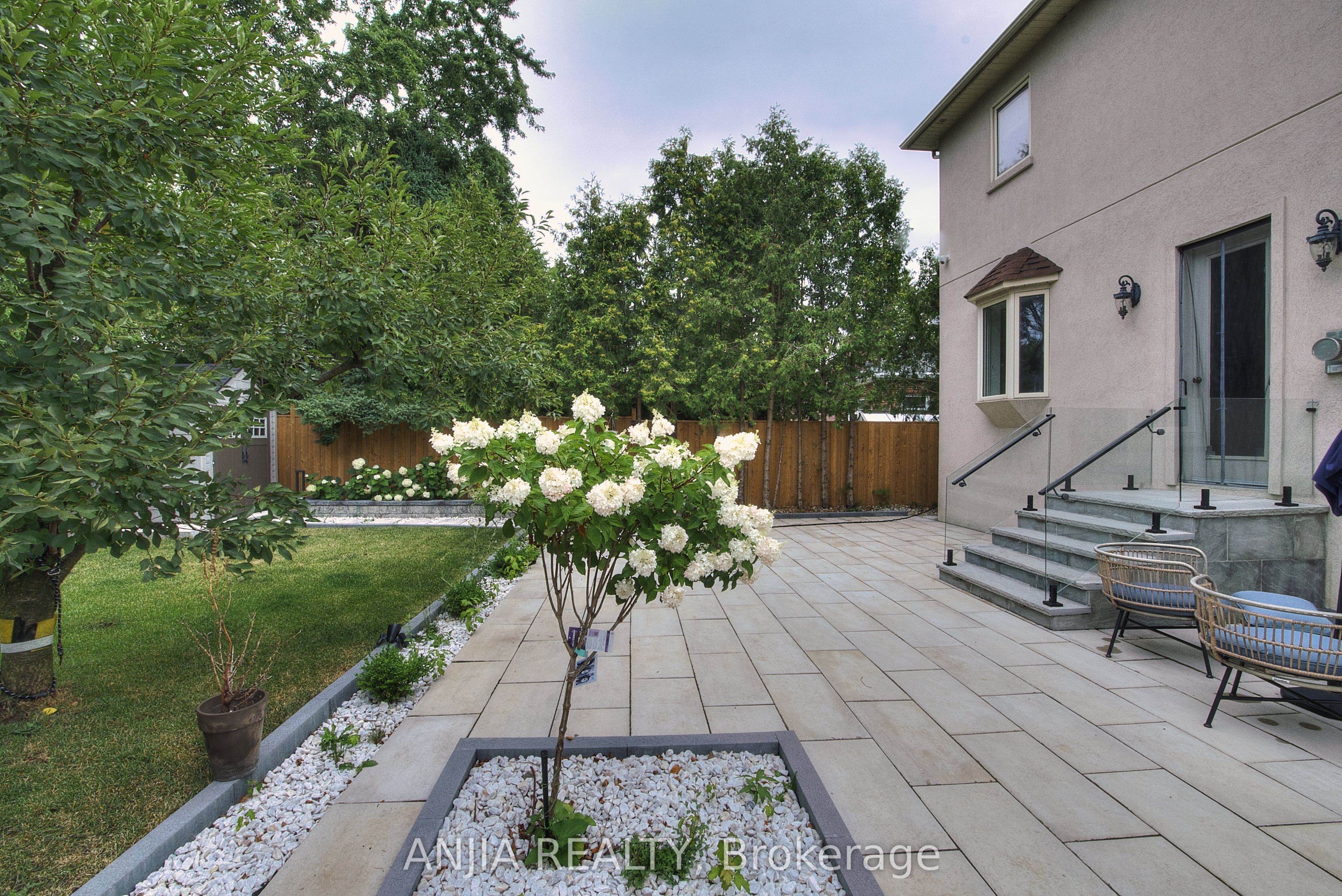 16 Clarkhill Street Basement, Toronto, ON M2R 2G7 photo 5