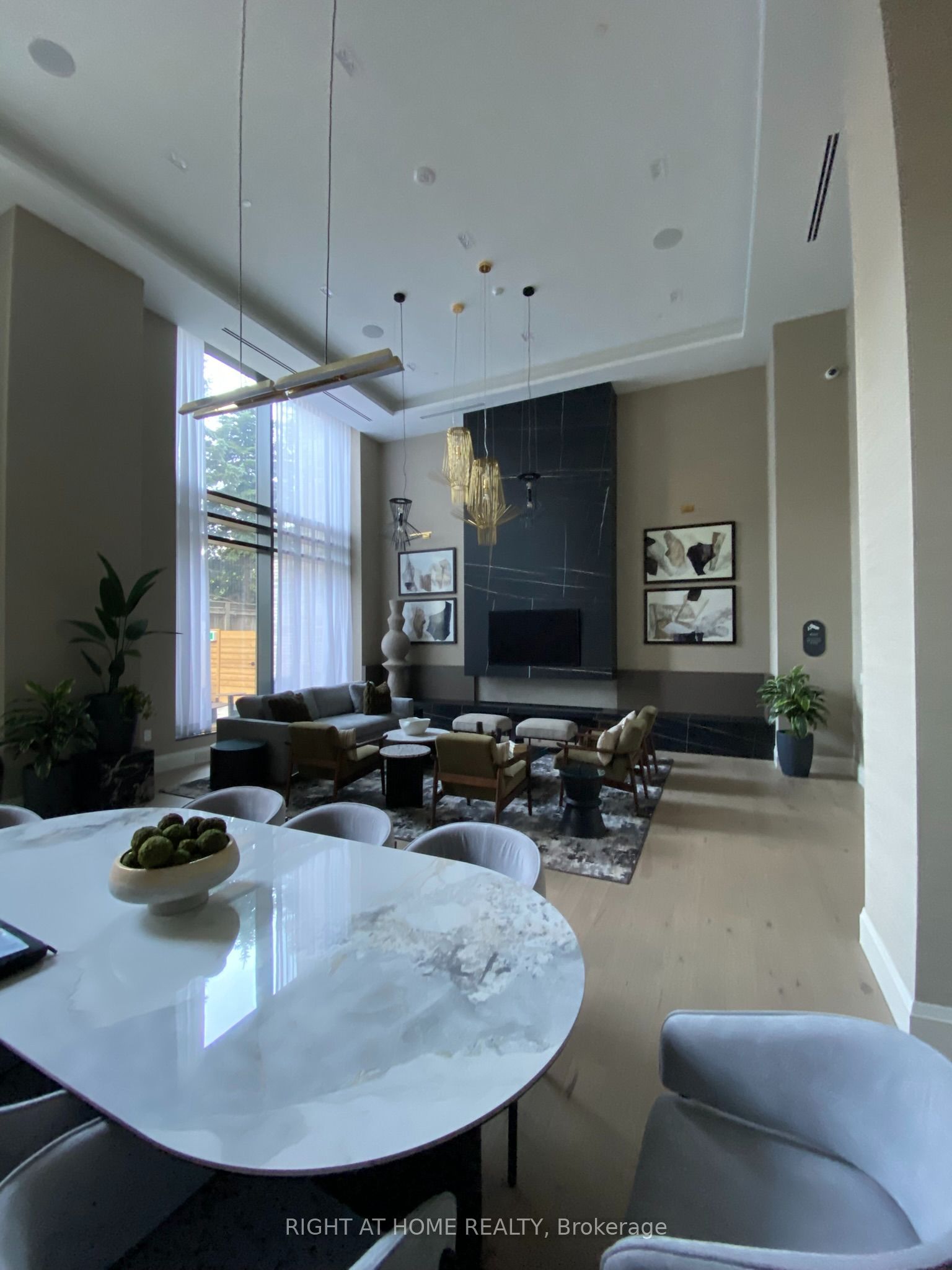 36 Olive Avenue NW 802, Toronto, ON M2N 0M4