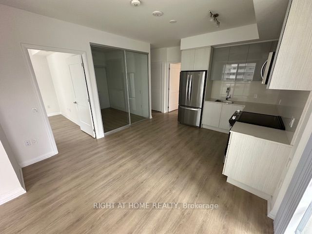 50 Dunfield Avenue 619, Toronto, ON M4S 3A4 photo 4