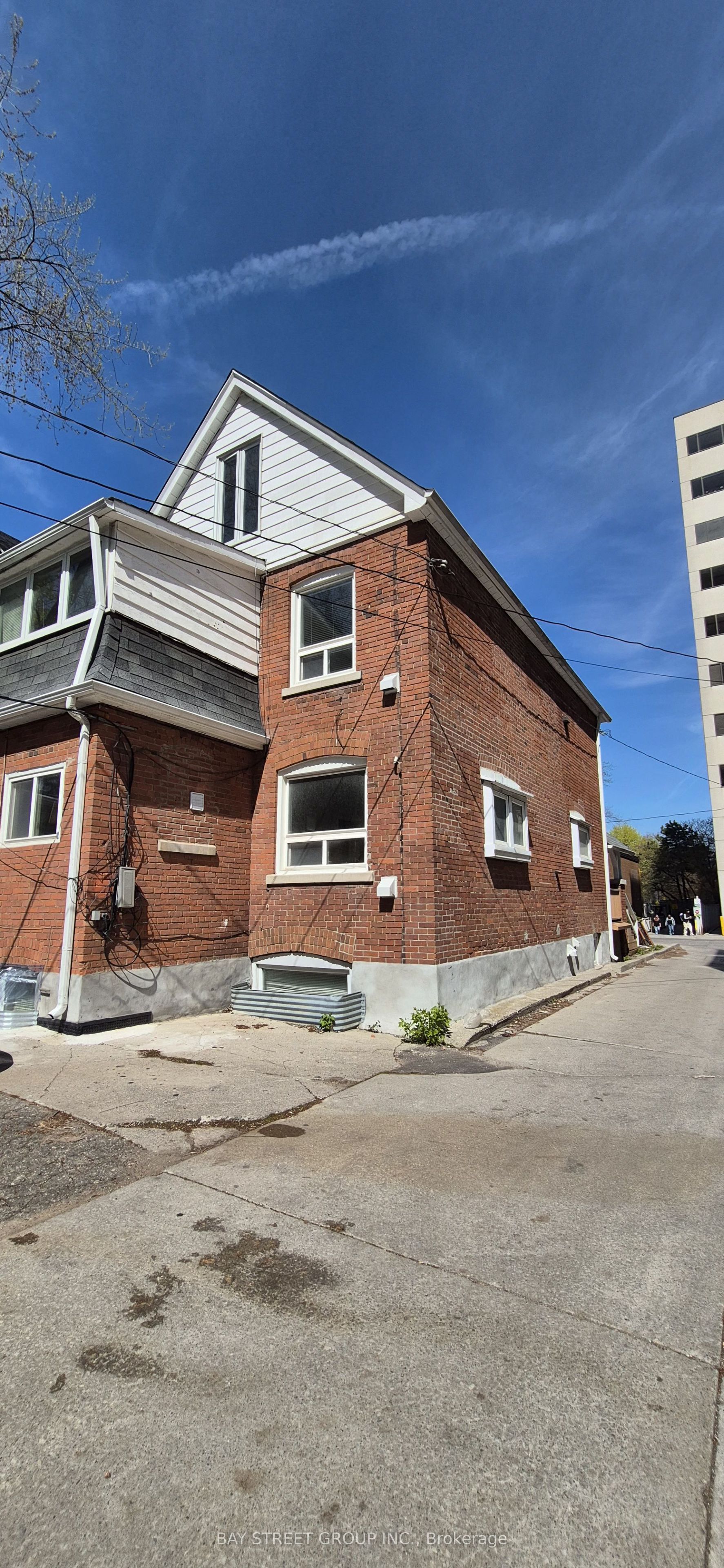 6 Ferndale Avenue, Toronto, ON M4T 2B3 photo 2