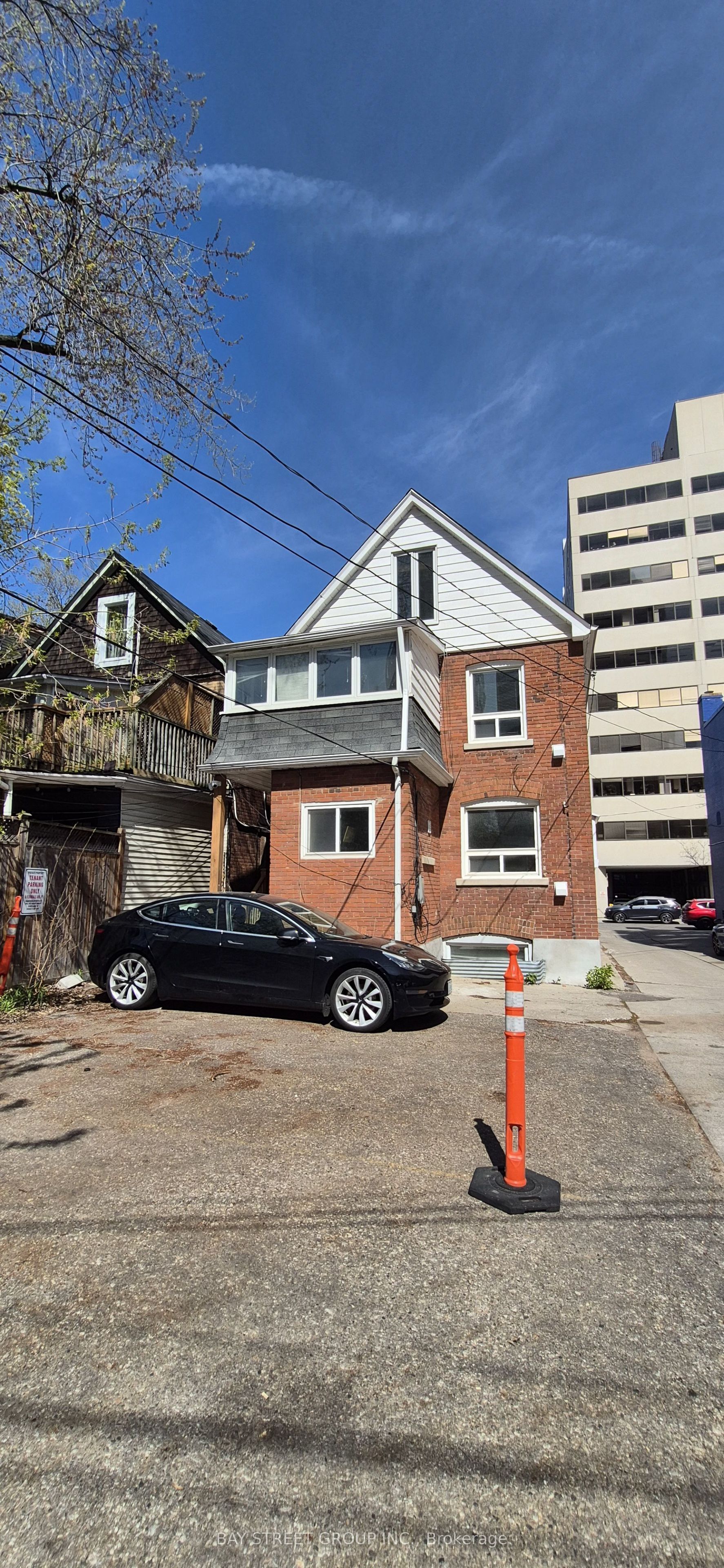 6 Ferndale Avenue, Toronto, ON M4T 2B3 photo 3