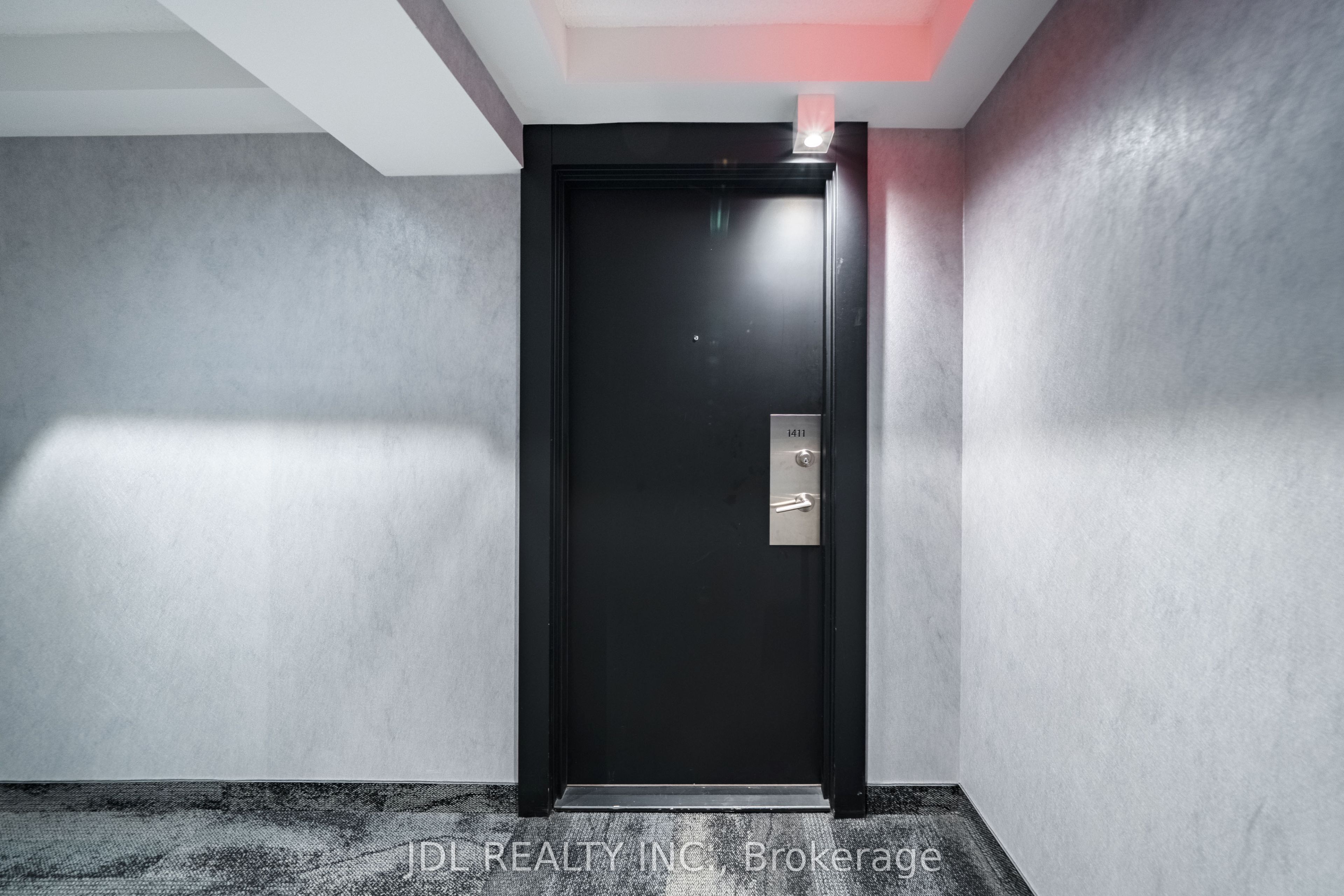 87 Peter Street 1411, Toronto, ON M5V 0P1 photo 4