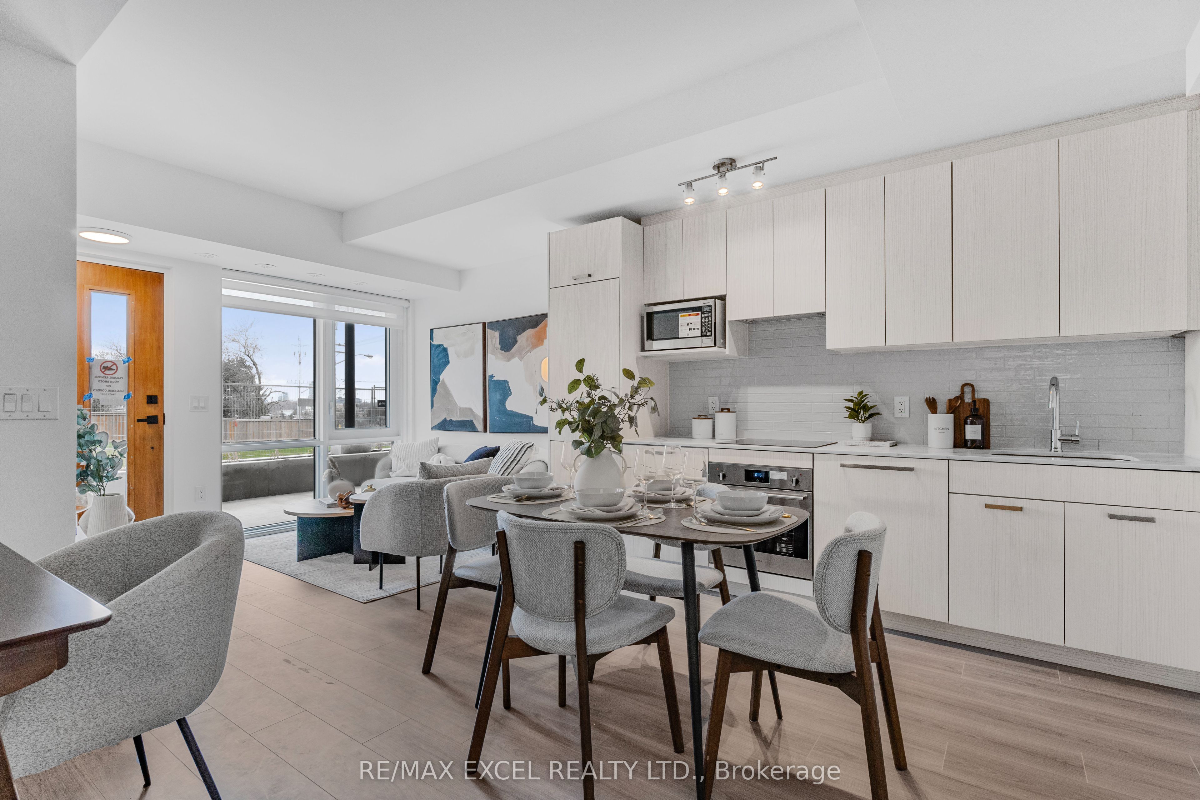 75 Curlew Drive Th 22, Toronto, ON M3A 0A9 photo 4