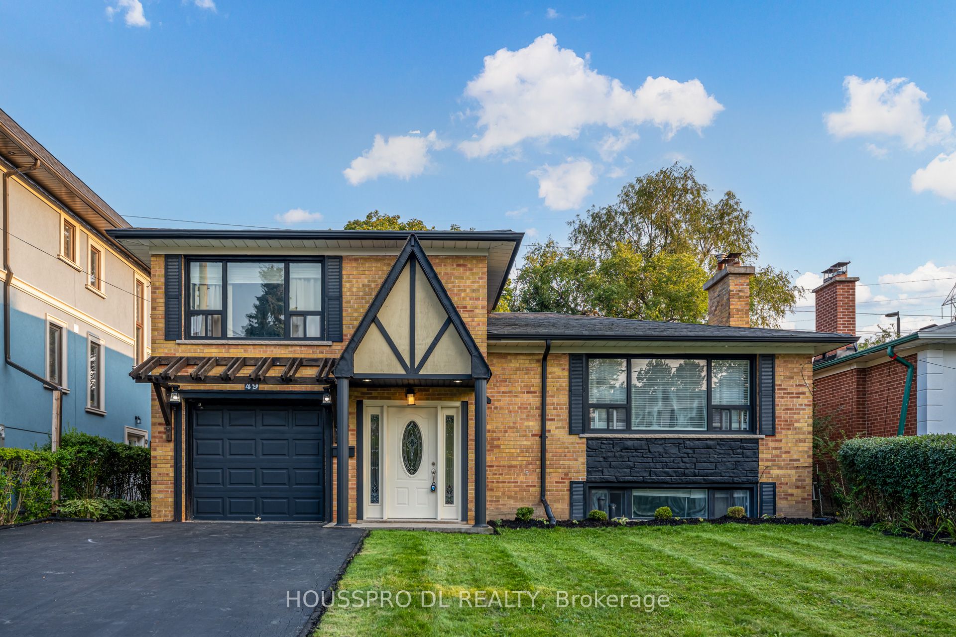 49 Bowerbank Drive, Toronto, ON M2M 1Z9 photo 2