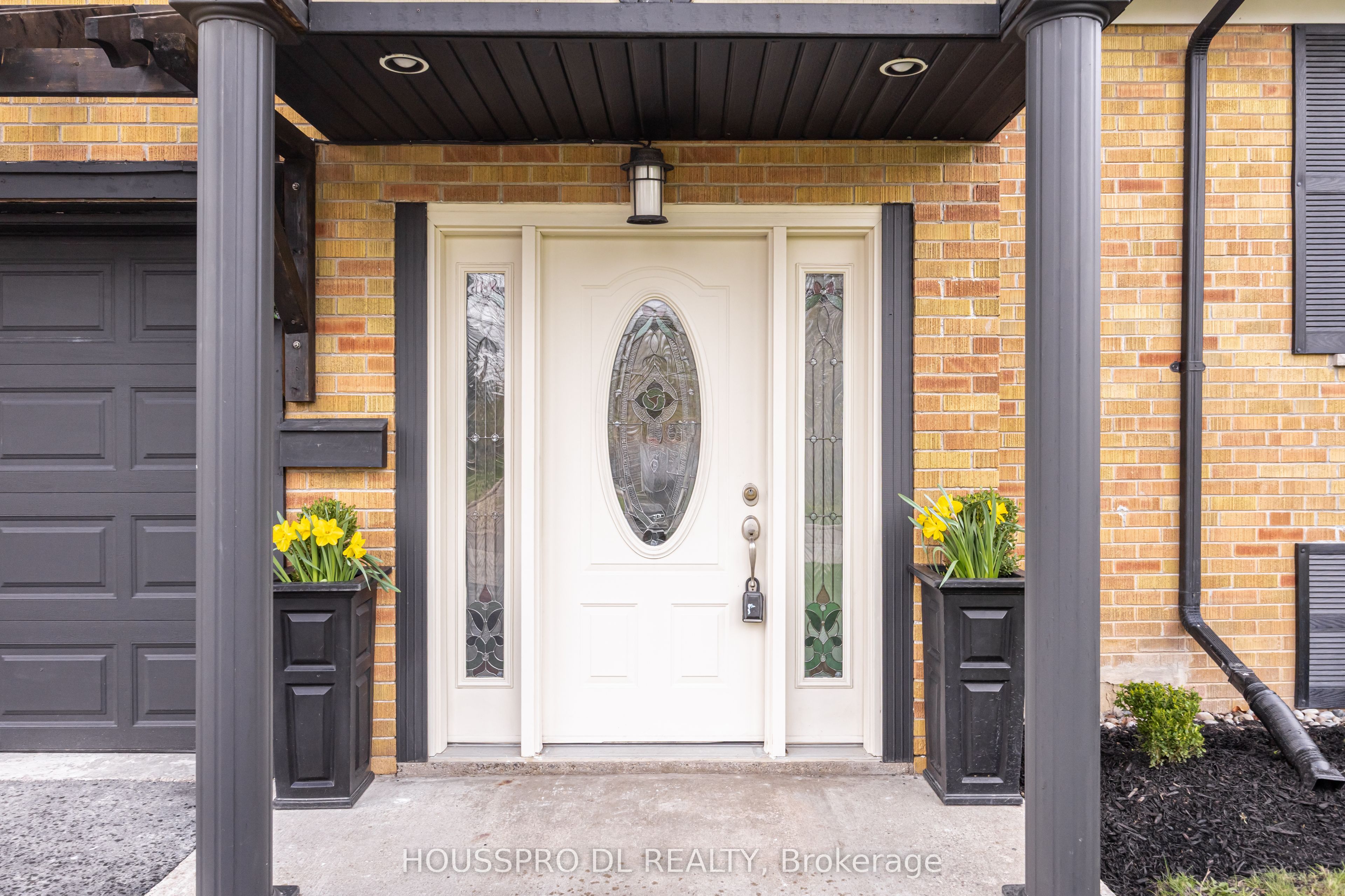 49 Bowerbank Drive, Toronto, ON M2M 1Z9 photo 3