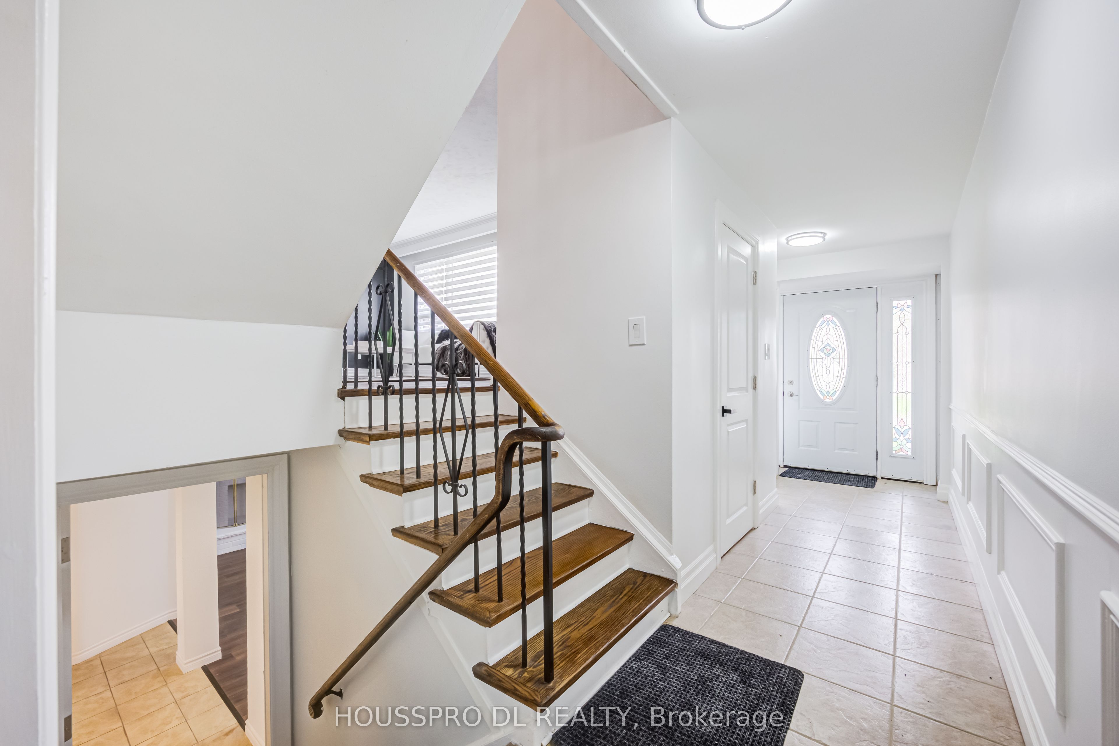 49 Bowerbank Drive, Toronto, ON M2M 1Z9 photo 4