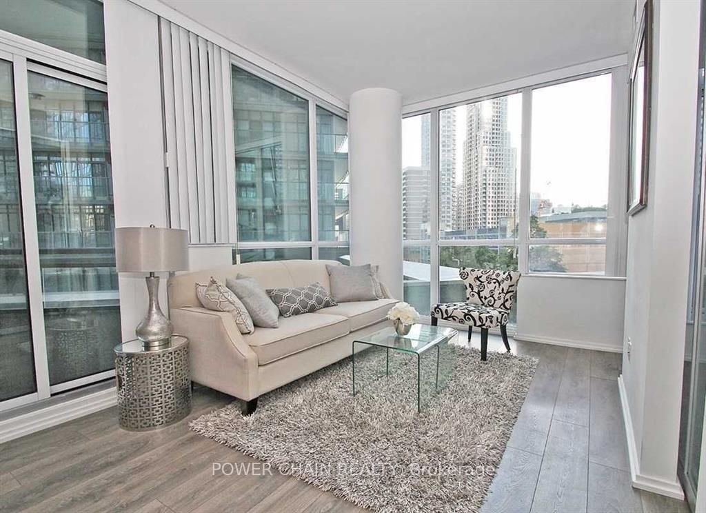 45 Charles Street E 806, Toronto, ON M4Y 0B8 photo 4