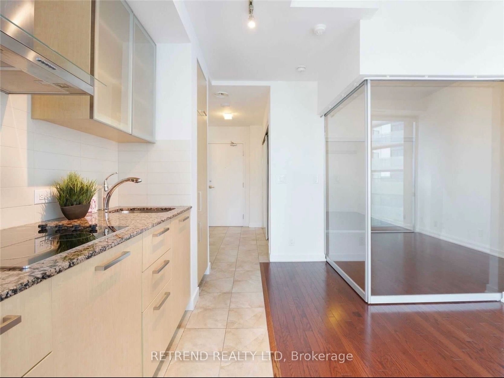 12 York Street 3101, Toronto, ON M5J 0A9 photo 4
