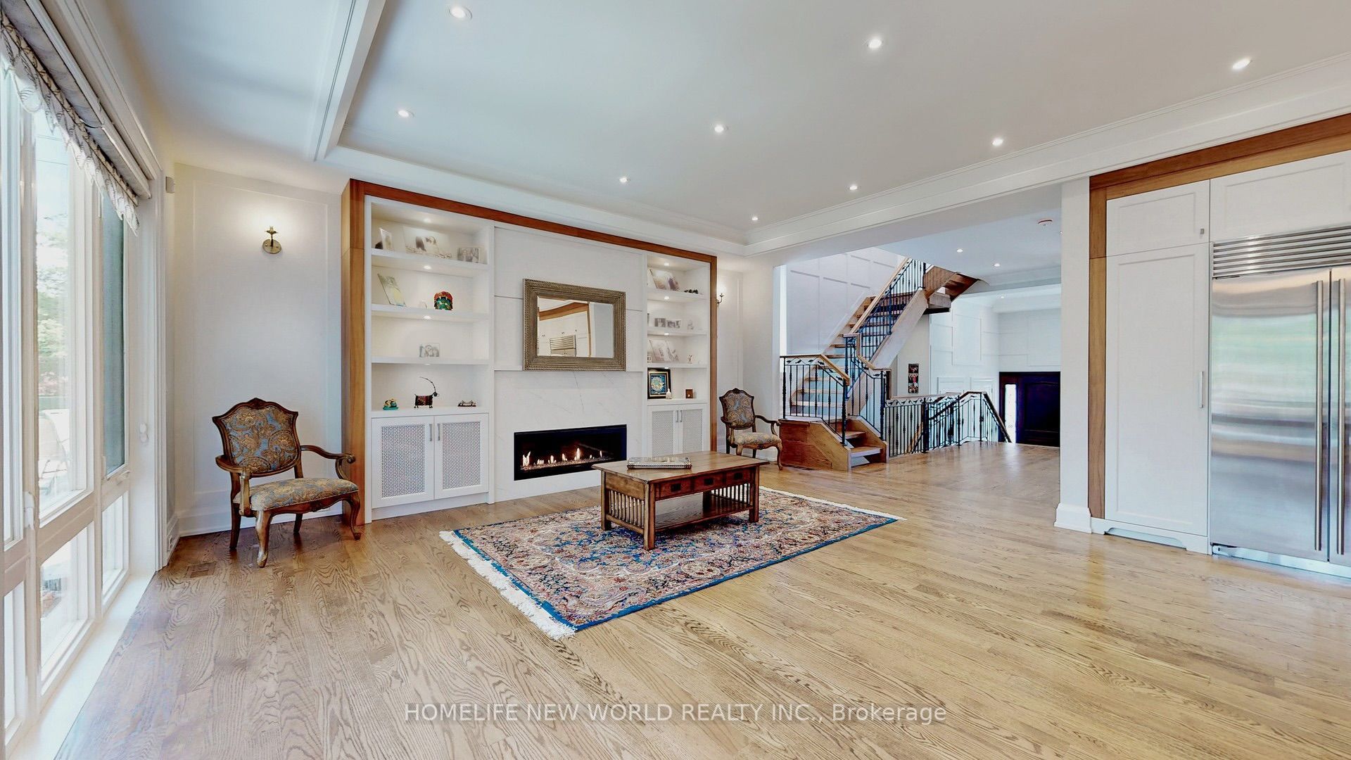 302 Johnston Avenue N, Toronto, ON M2N 1H7 photo 4