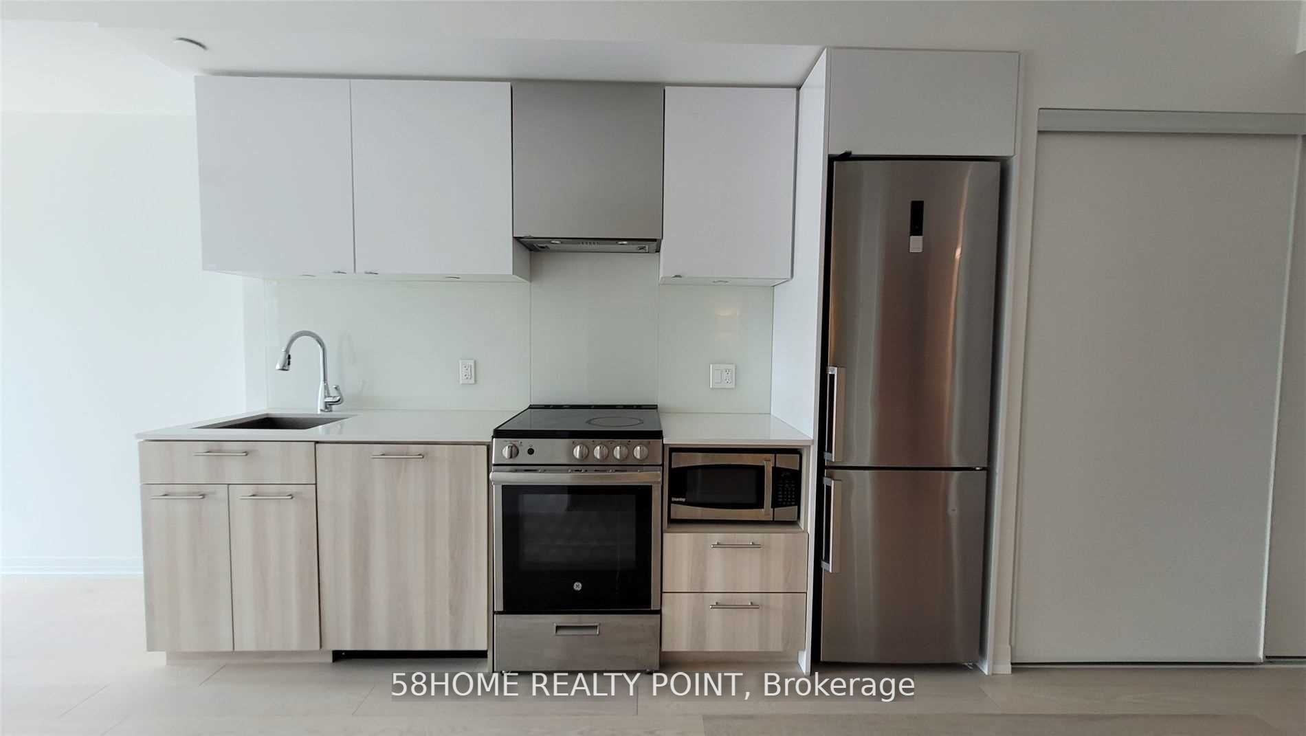 251 Jarvis Street 1426, Toronto, ON M5B 0C3 photo 3