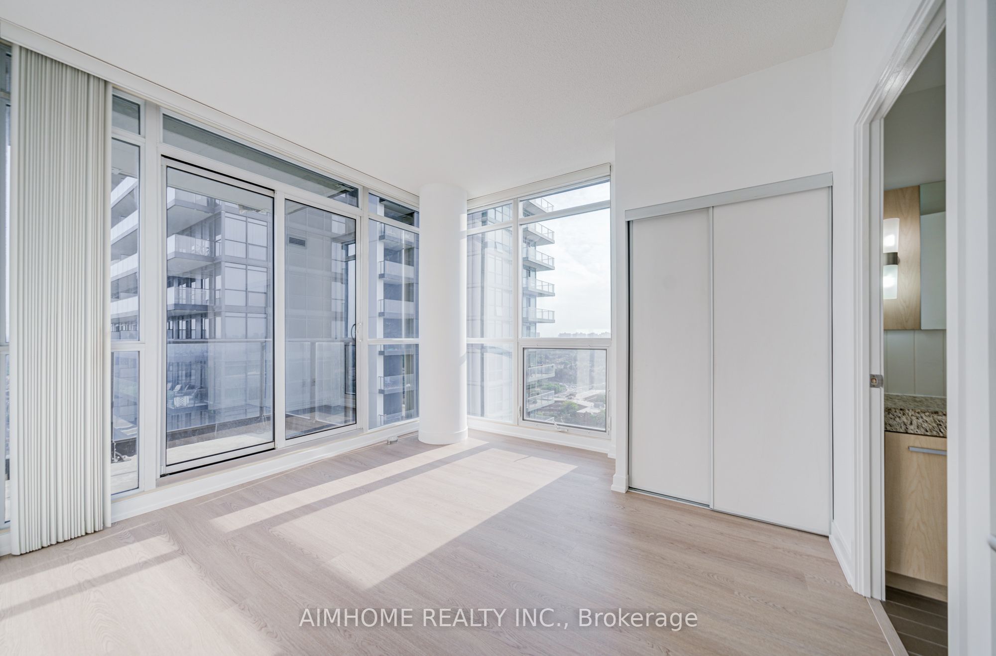 29 Singer Court 2109, Toronto, ON M2K 0B3