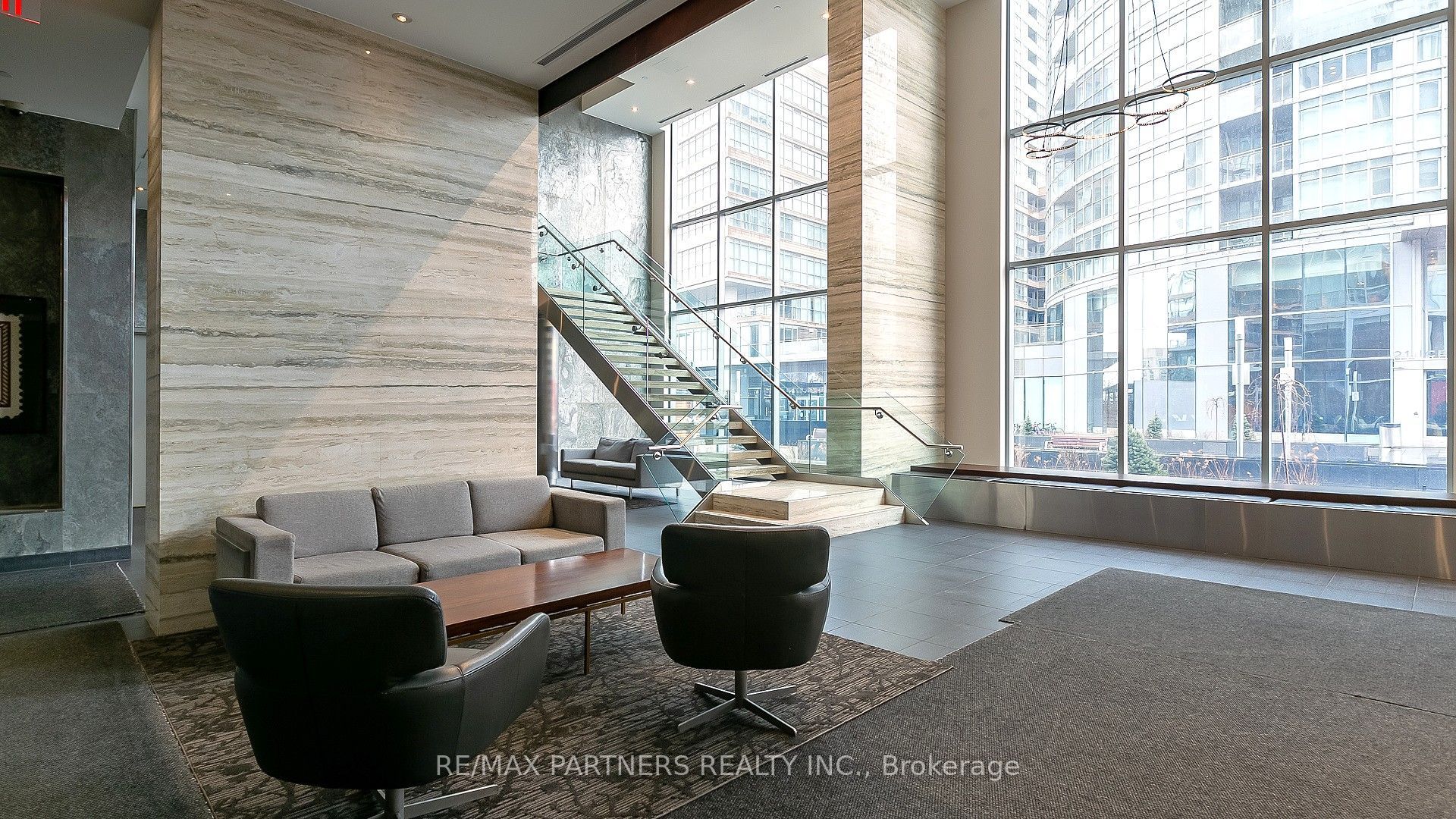 15 Iceboat Terrace 1806, Toronto, ON M5V 4A5 photo 3