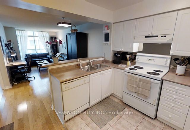 109 Front Street E 622, Toronto, ON M5A 4P7 photo 4