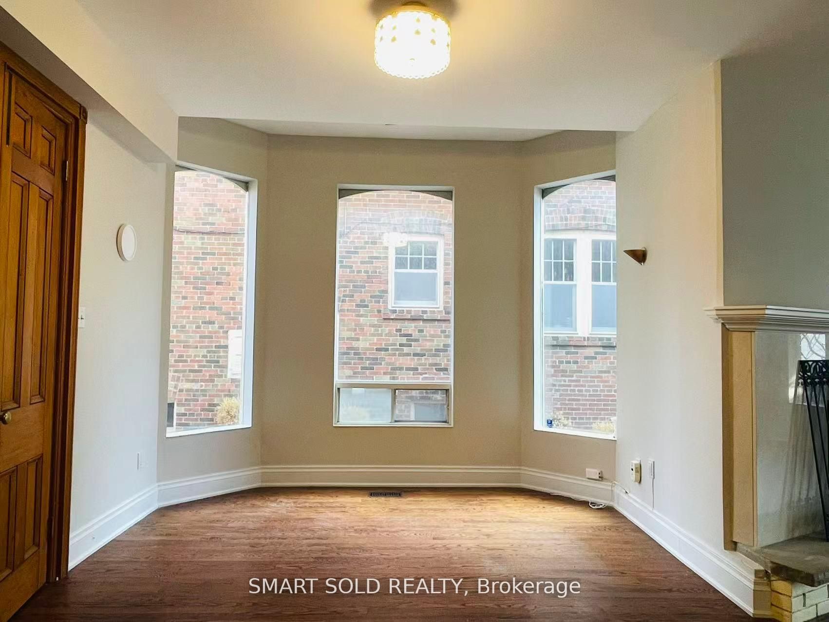 42 Amelia Street, Toronto, ON M4X 1E1 photo 3