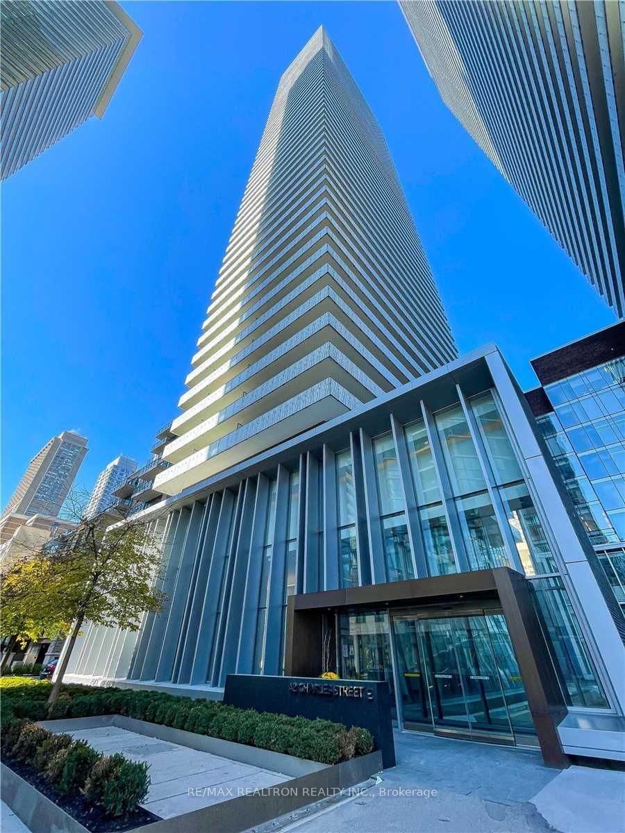 42 Charles Street E 2101, Toronto, ON M4Y 1T1