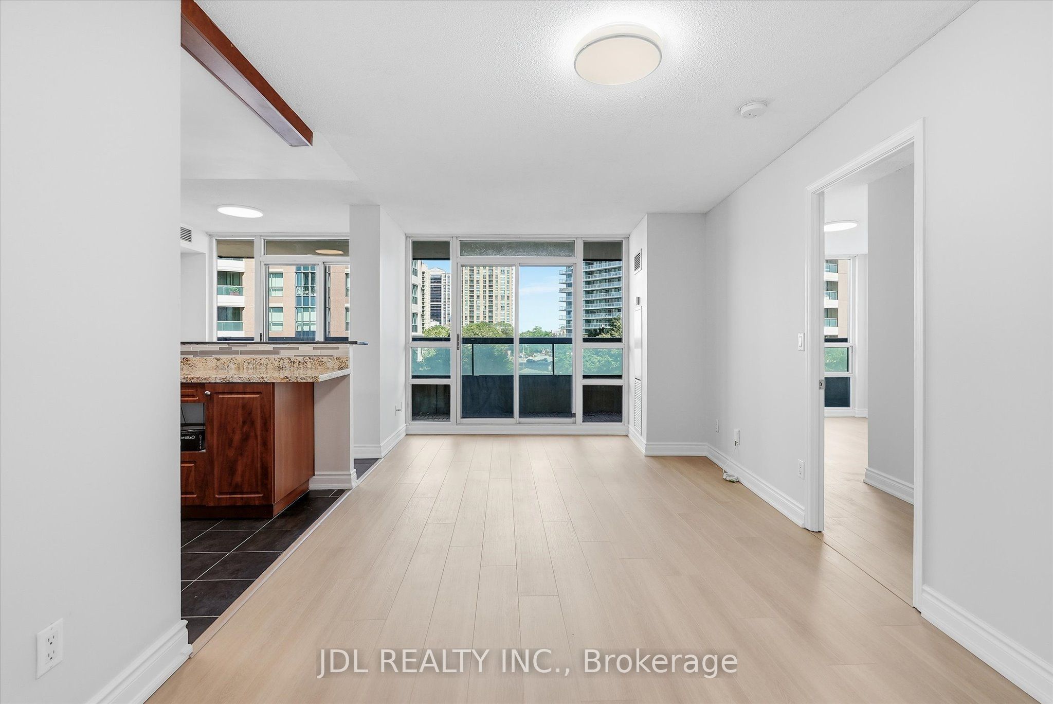 503 Beecroft Road 516, Toronto, ON M2N 0A2 photo 3