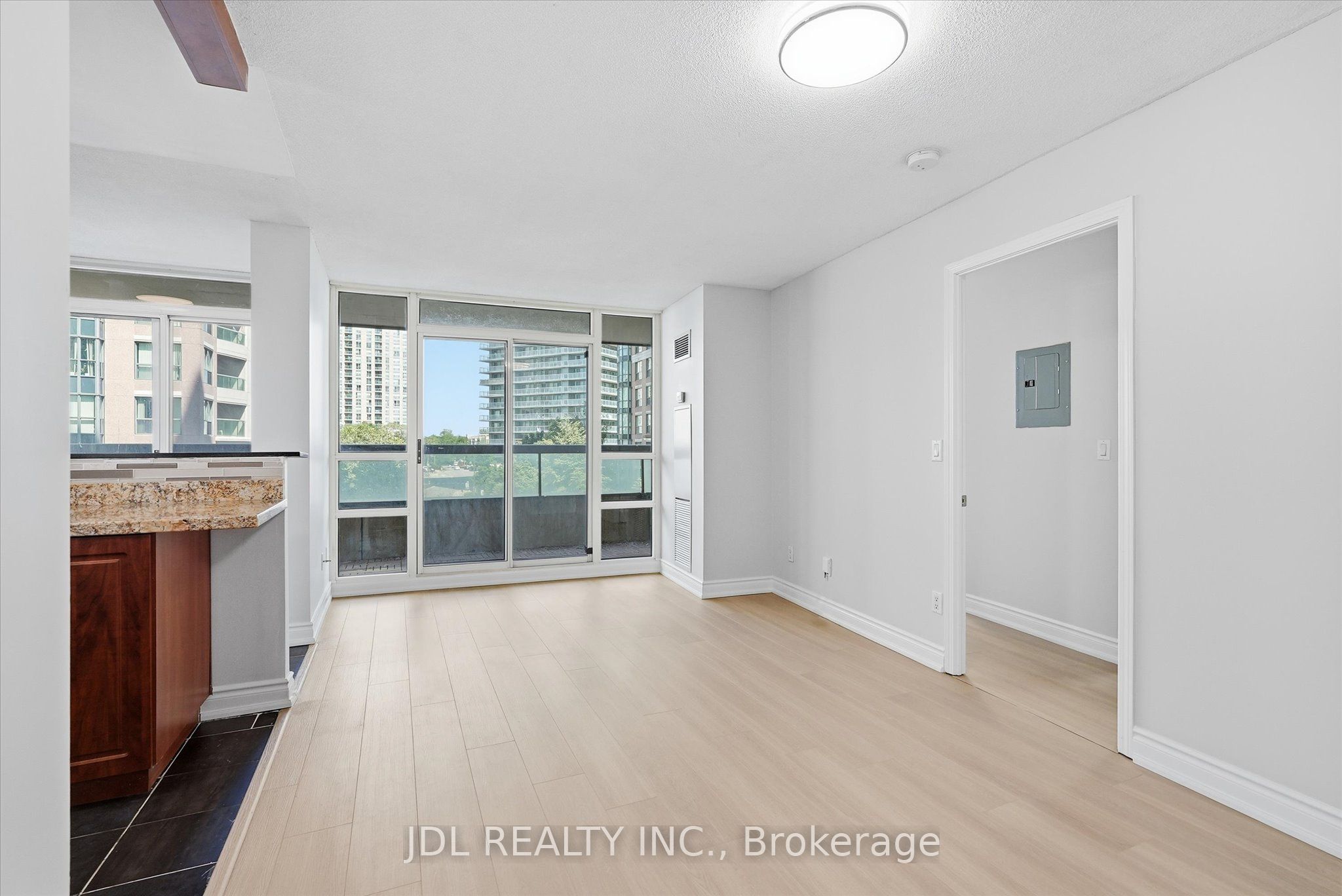 503 Beecroft Road 516, Toronto, ON M2N 0A2 photo 4