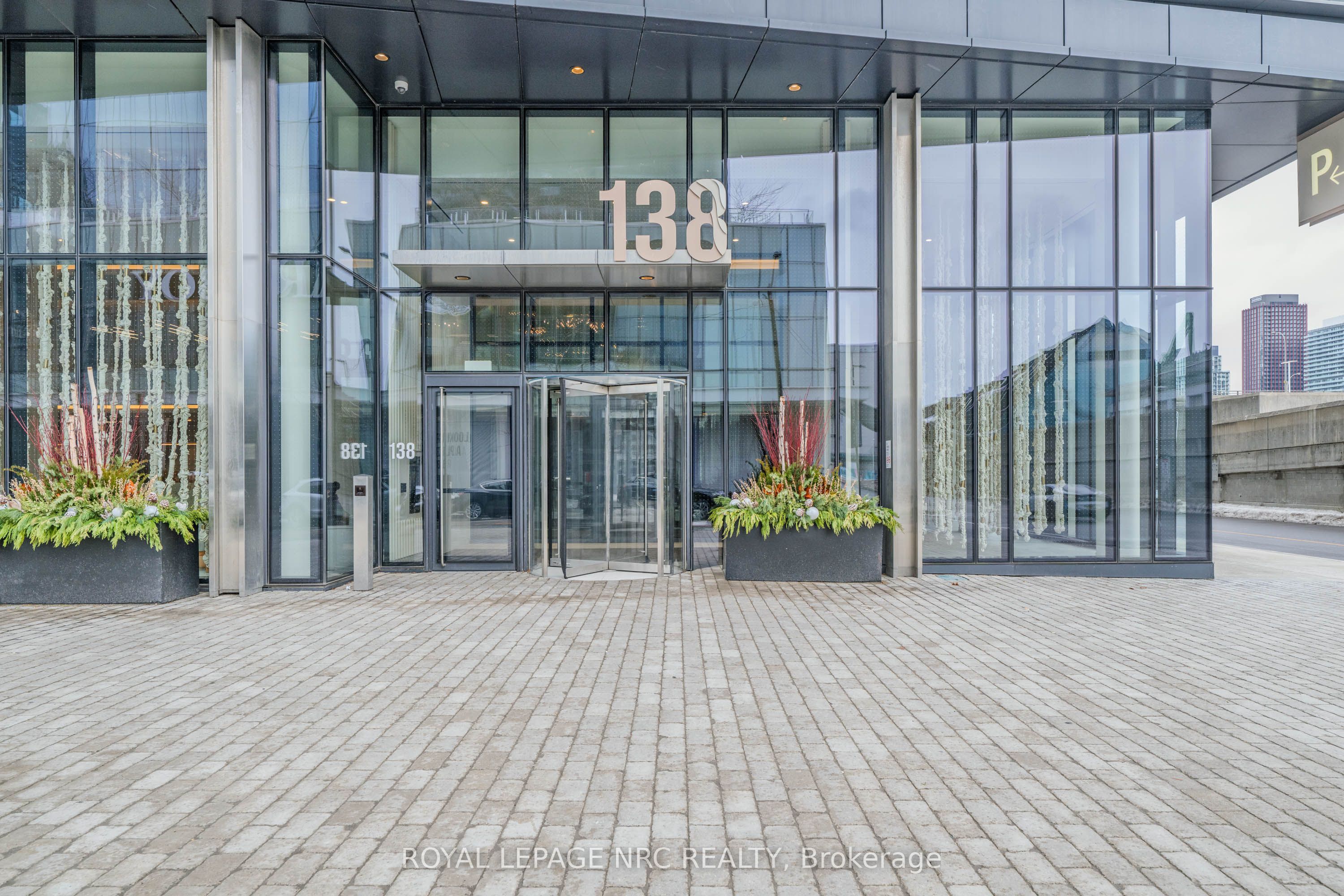 138 Downes Street 6908, Toronto, ON M5E 0E4 photo 3