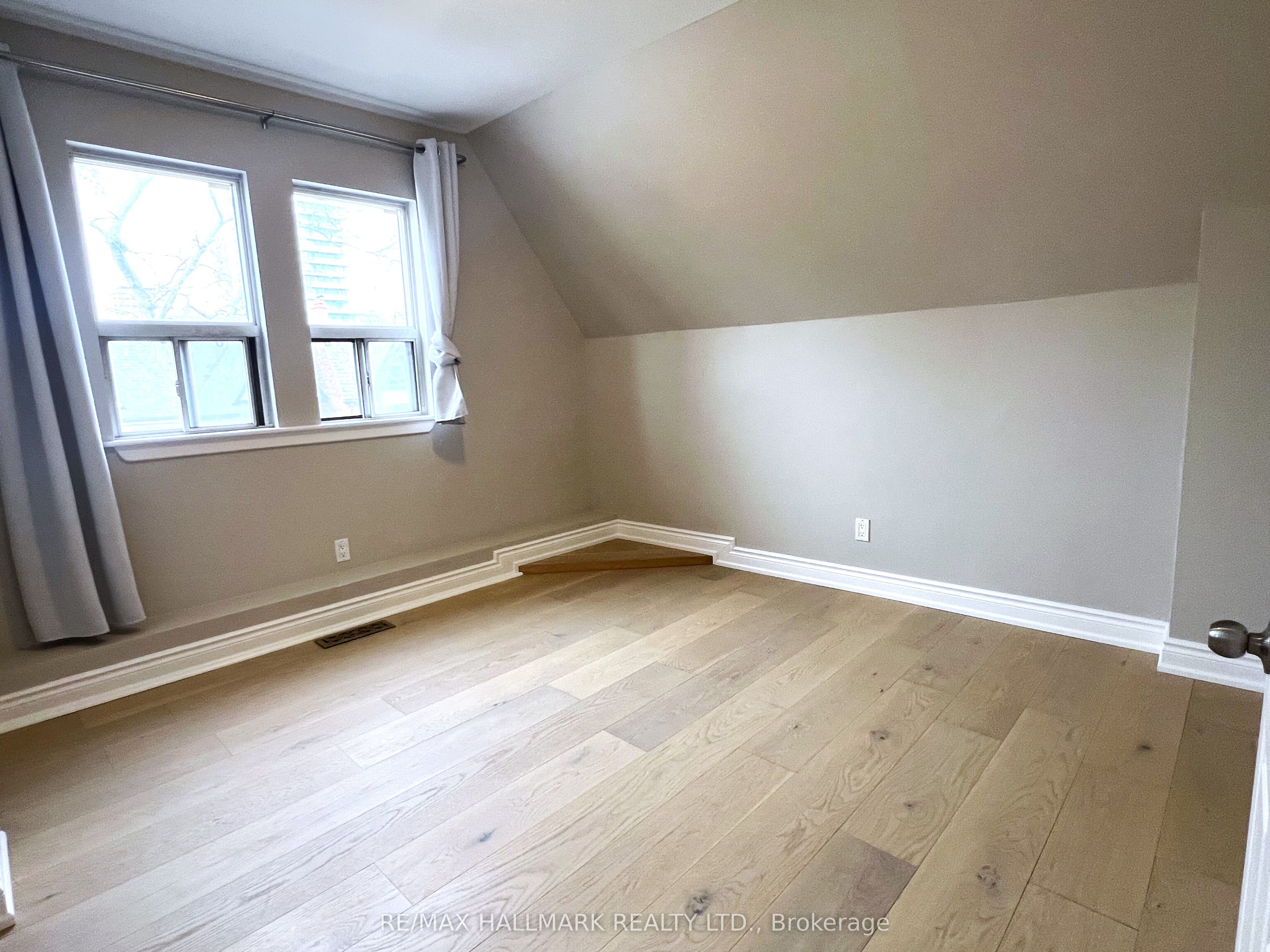 61 Cecil Street #3, Toronto, ON M5T 1N5 photo 4