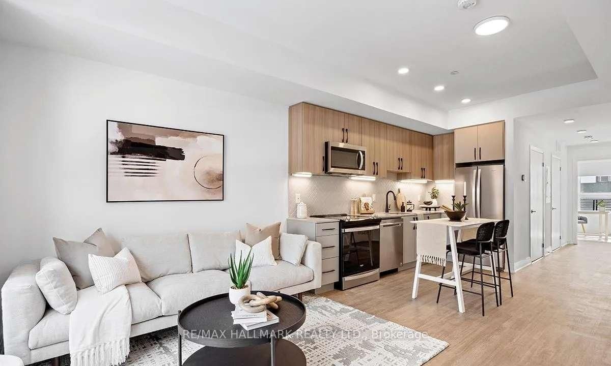 15 Brenthall Avenue 21, Toronto, ON M2R 0B3