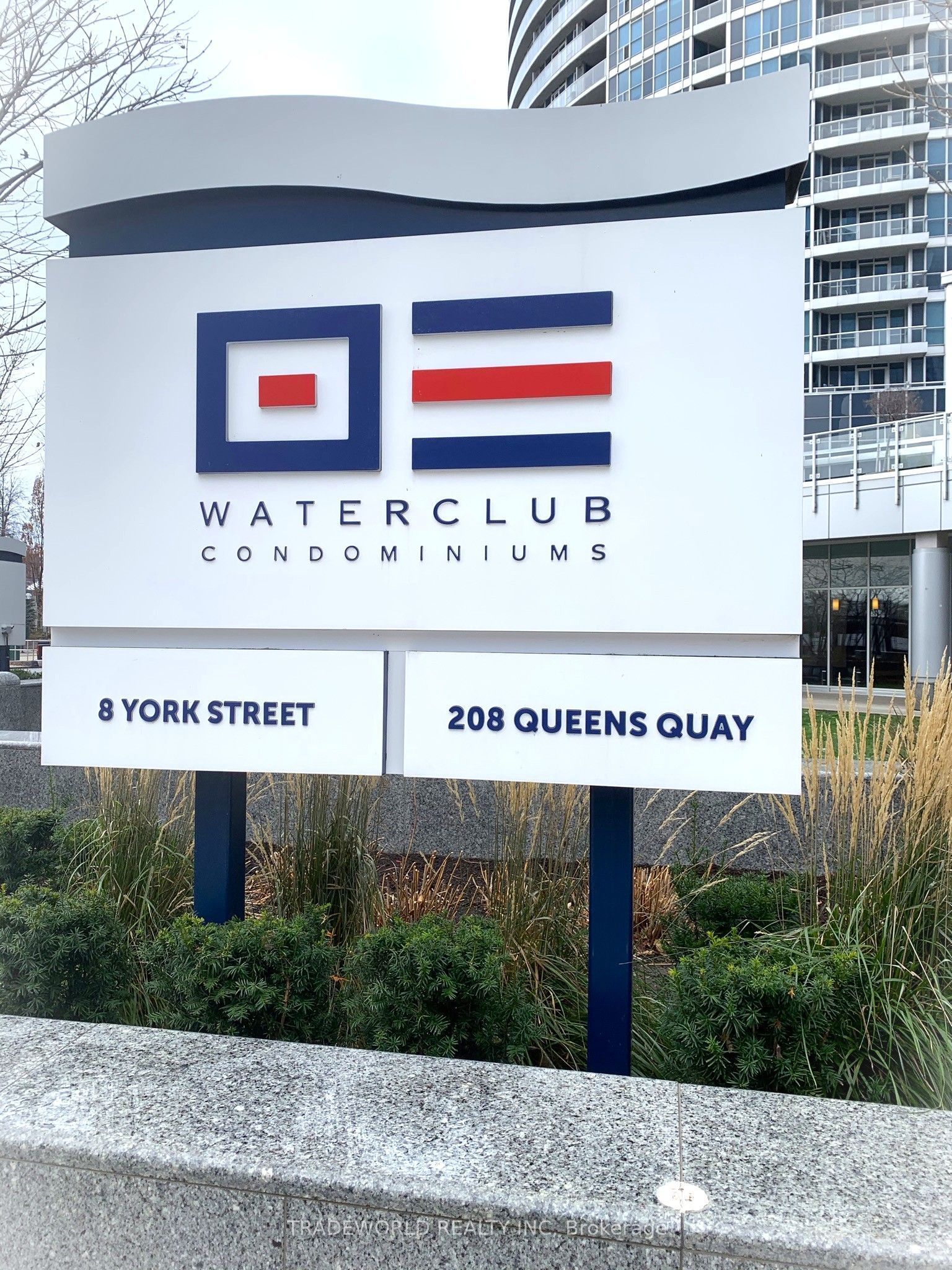 208 Queens Quay W 3505, Toronto, ON M5J 2Y5 photo 2
