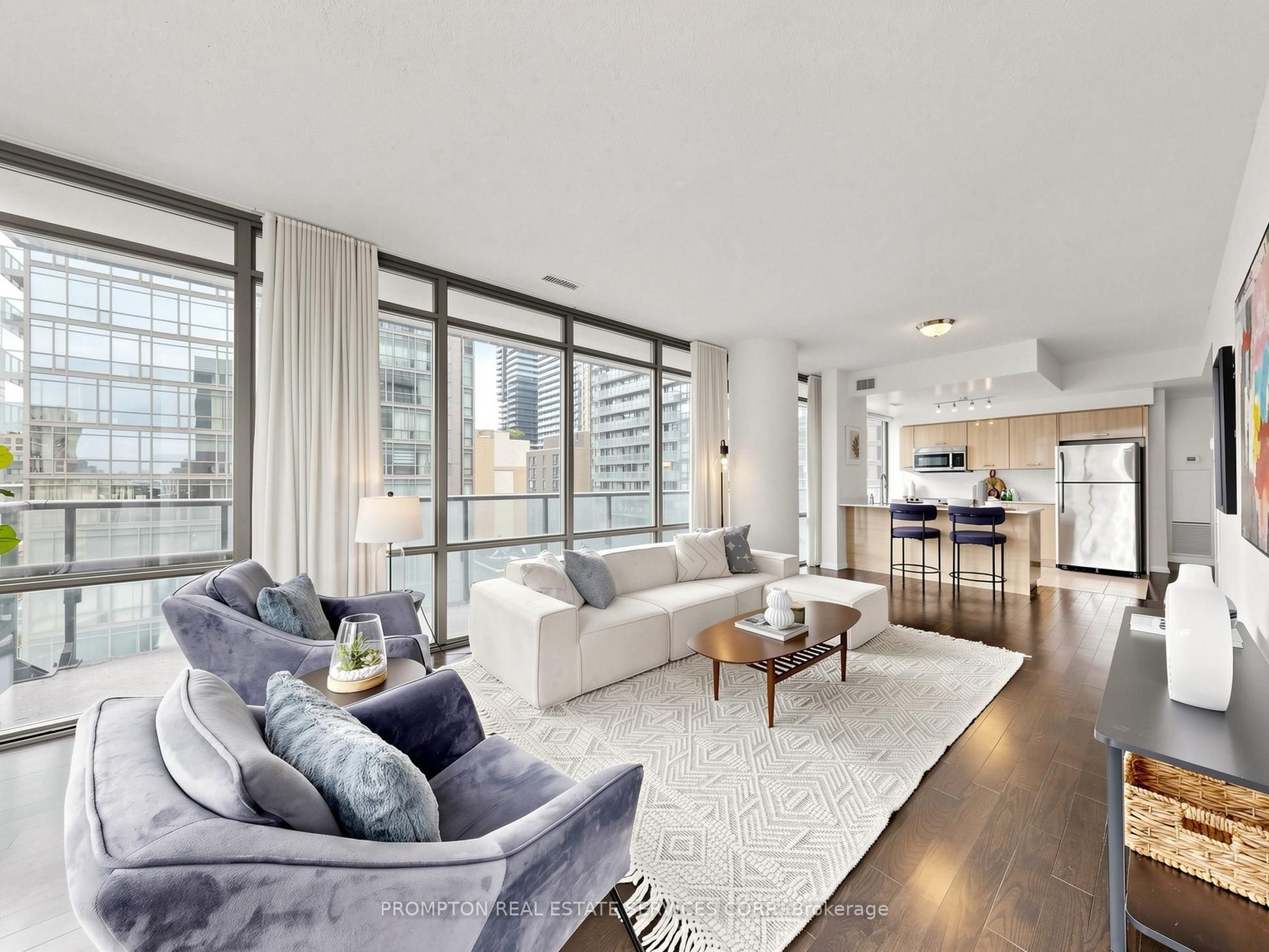 832 Bay Street 905, Toronto, ON M5S 1Z6 photo 2