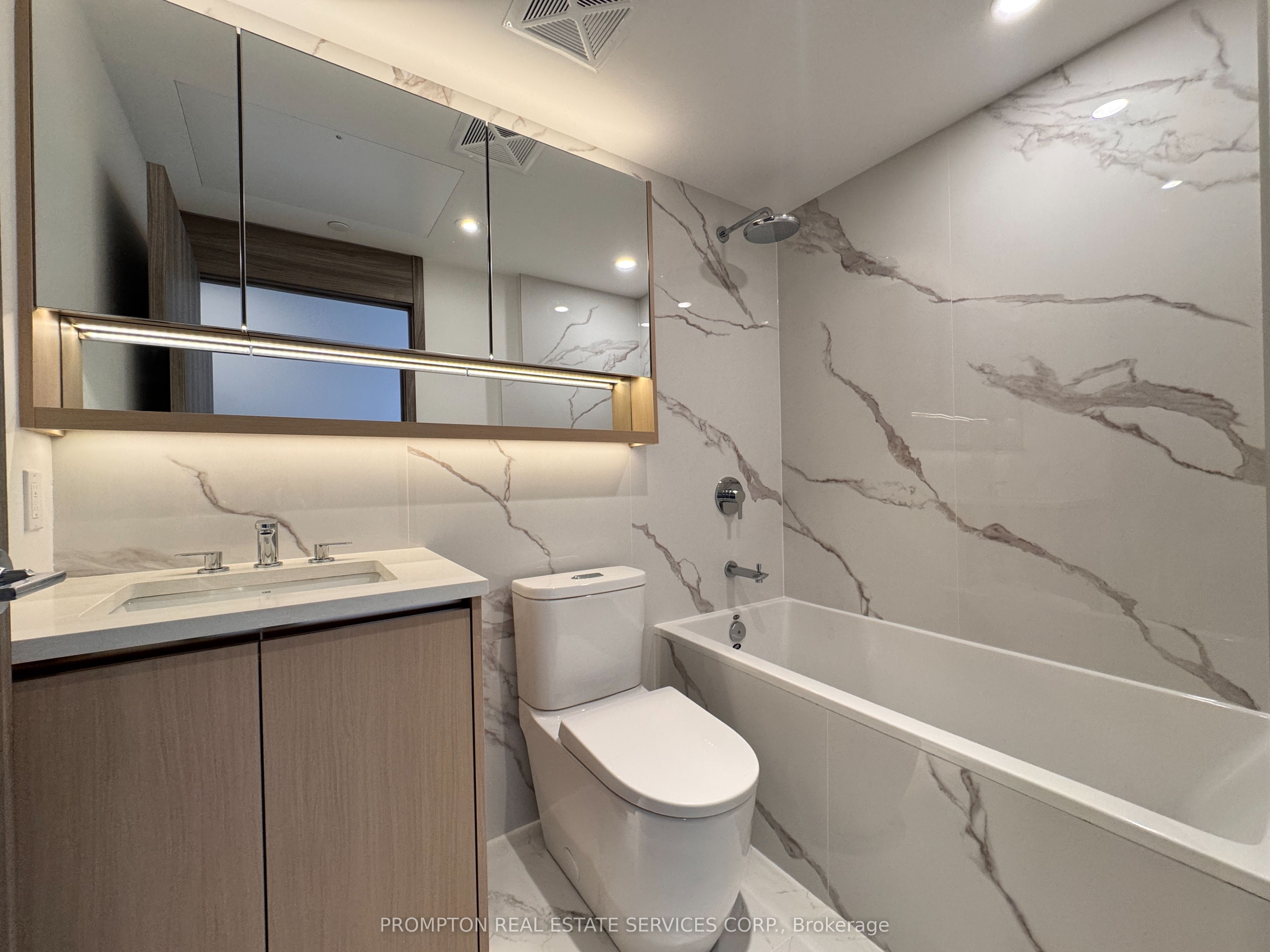 75 Billes Heights 2706, Toronto, ON M2K 0J8 photo 5