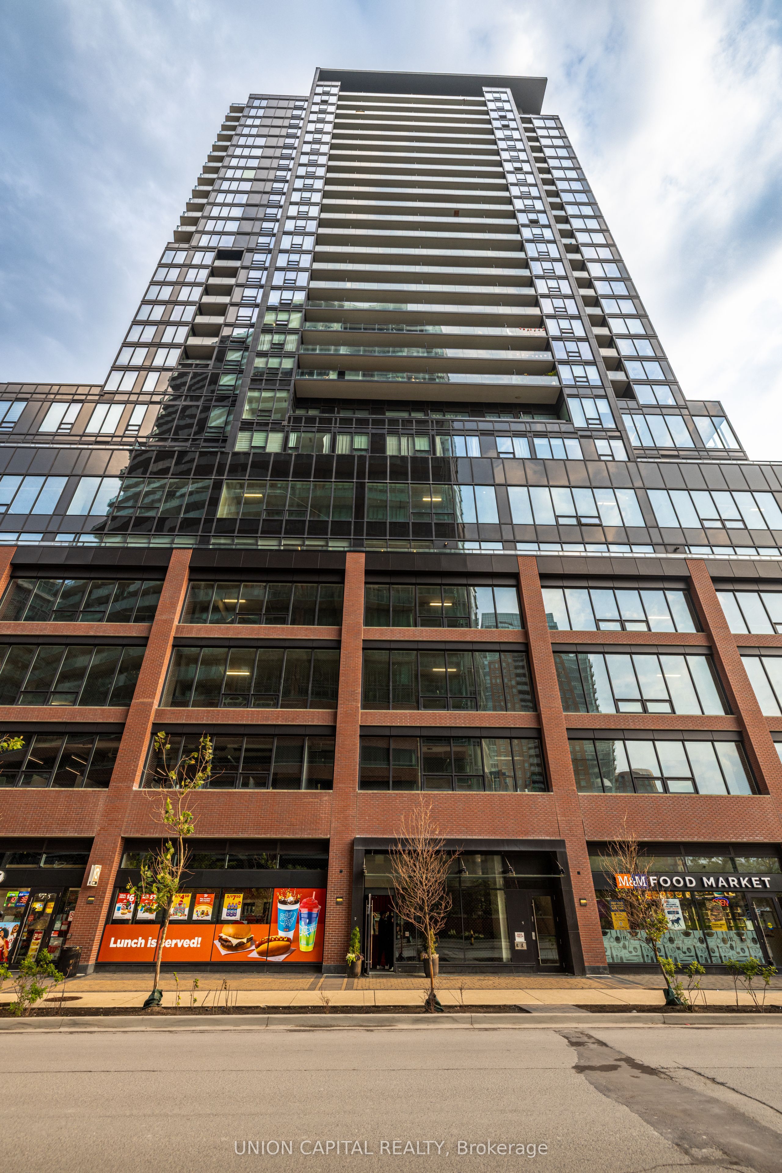 135 East Liberty Street 715, Toronto, ON M6K 0G7