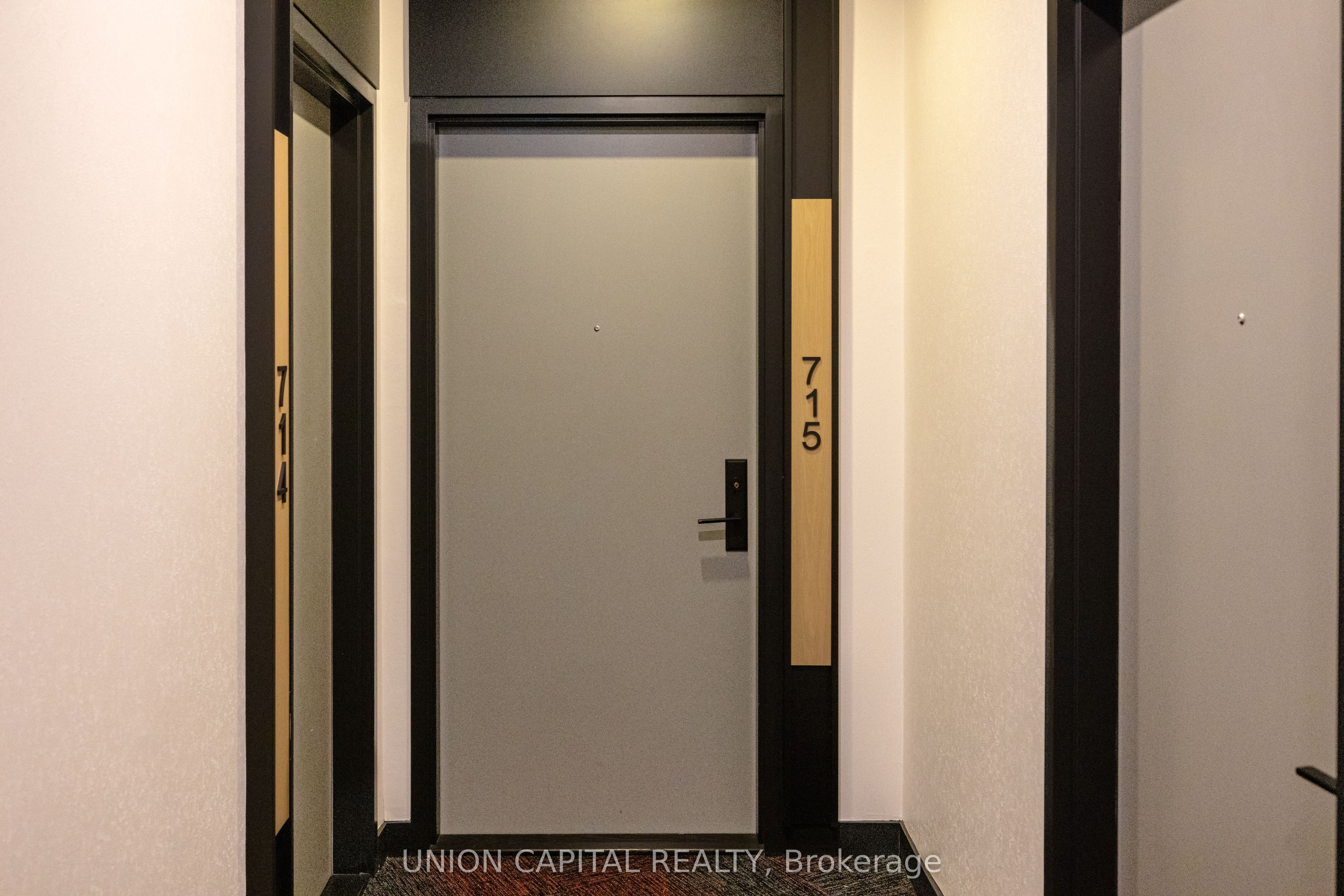 135 East Liberty Street 715, Toronto, ON M6K 0G7 photo 4