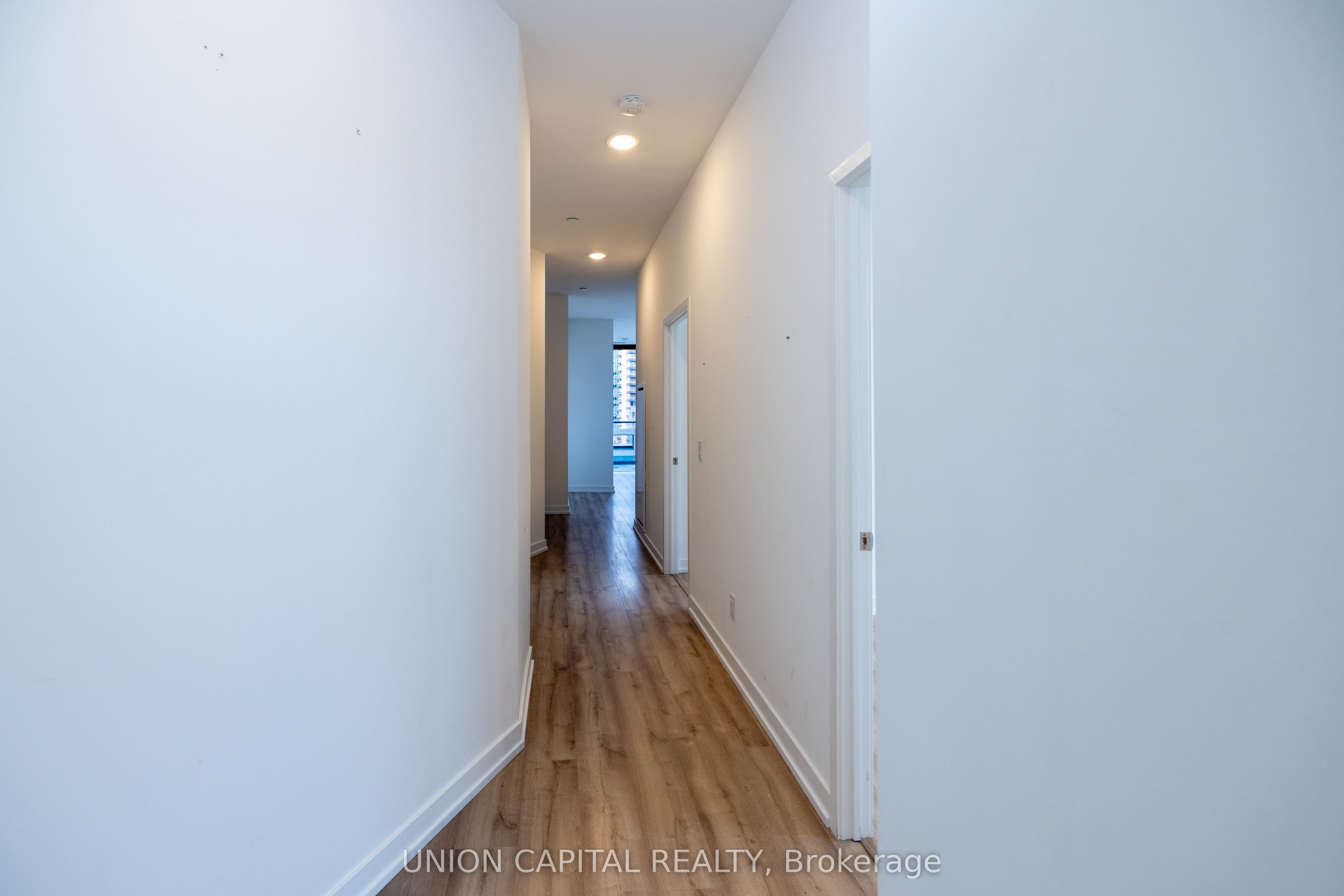 135 East Liberty Street 715, Toronto, ON M6K 0G7 photo 5